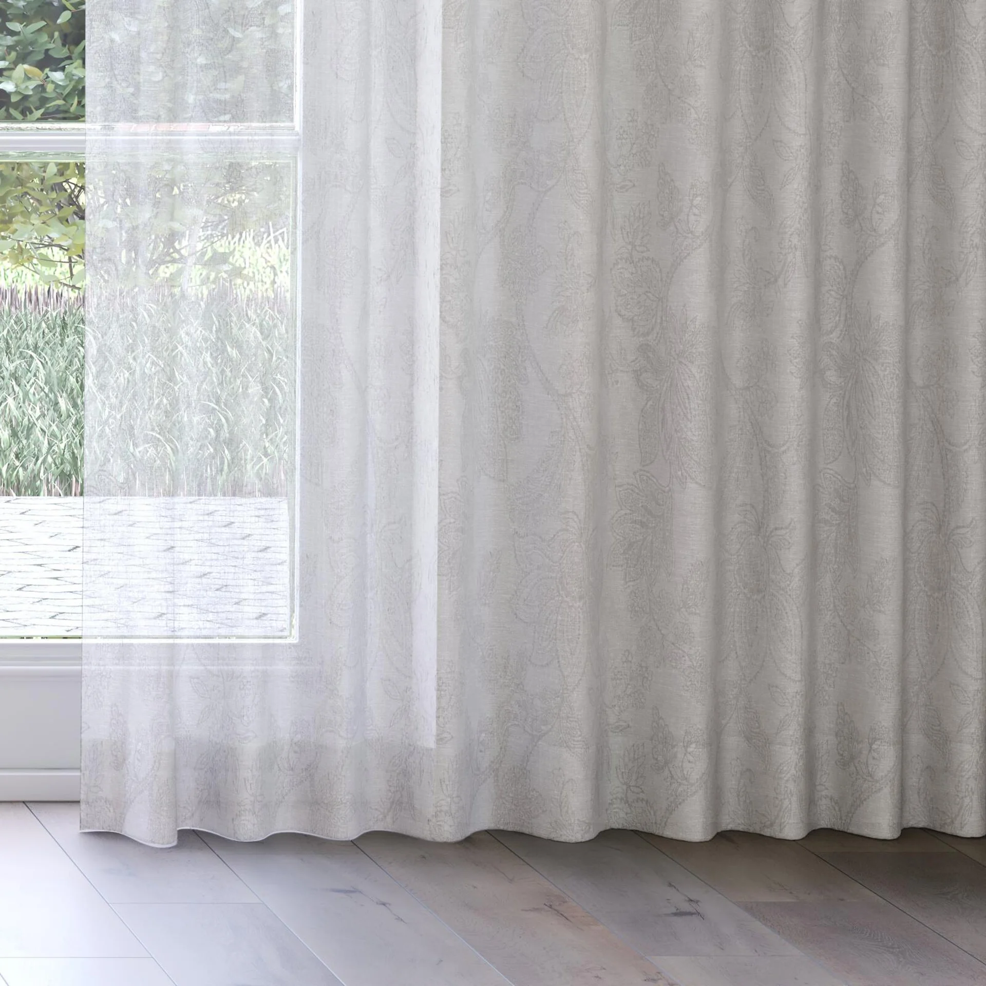 Bottom view of Savona Shadow, on curtain rail
