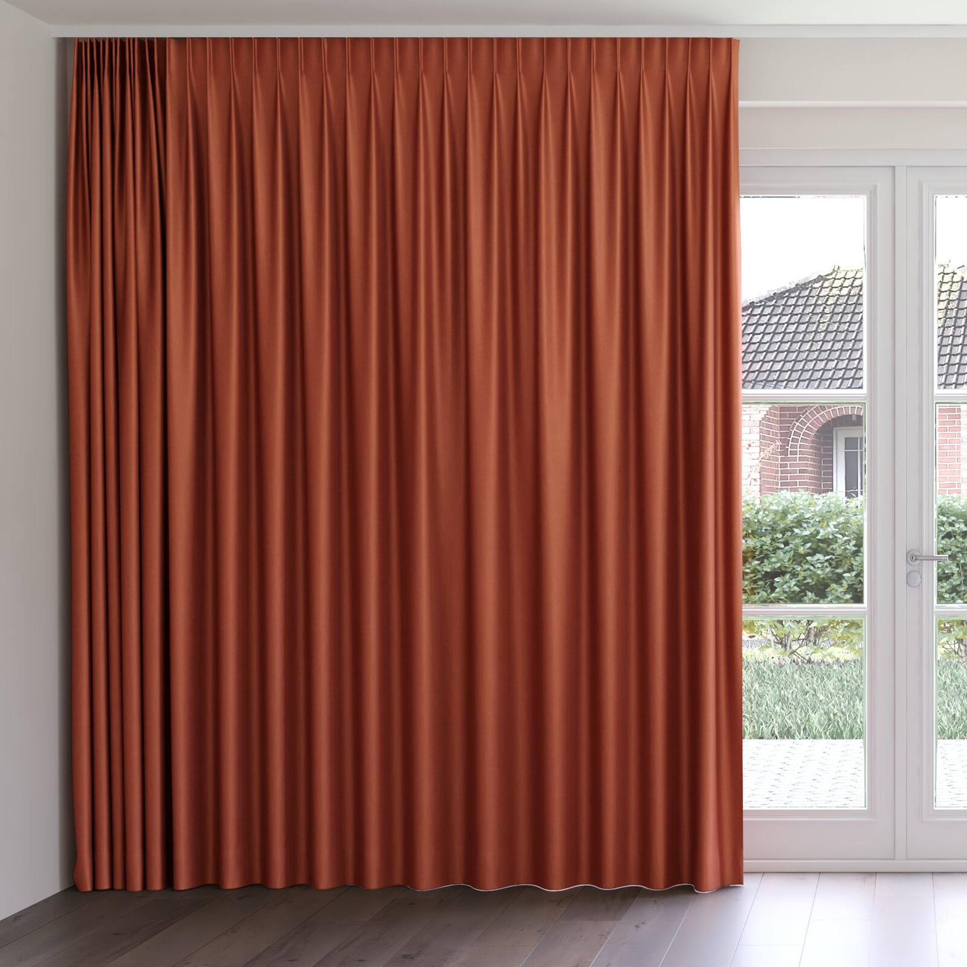 Front view of Matrix Canyon, on curtain rail