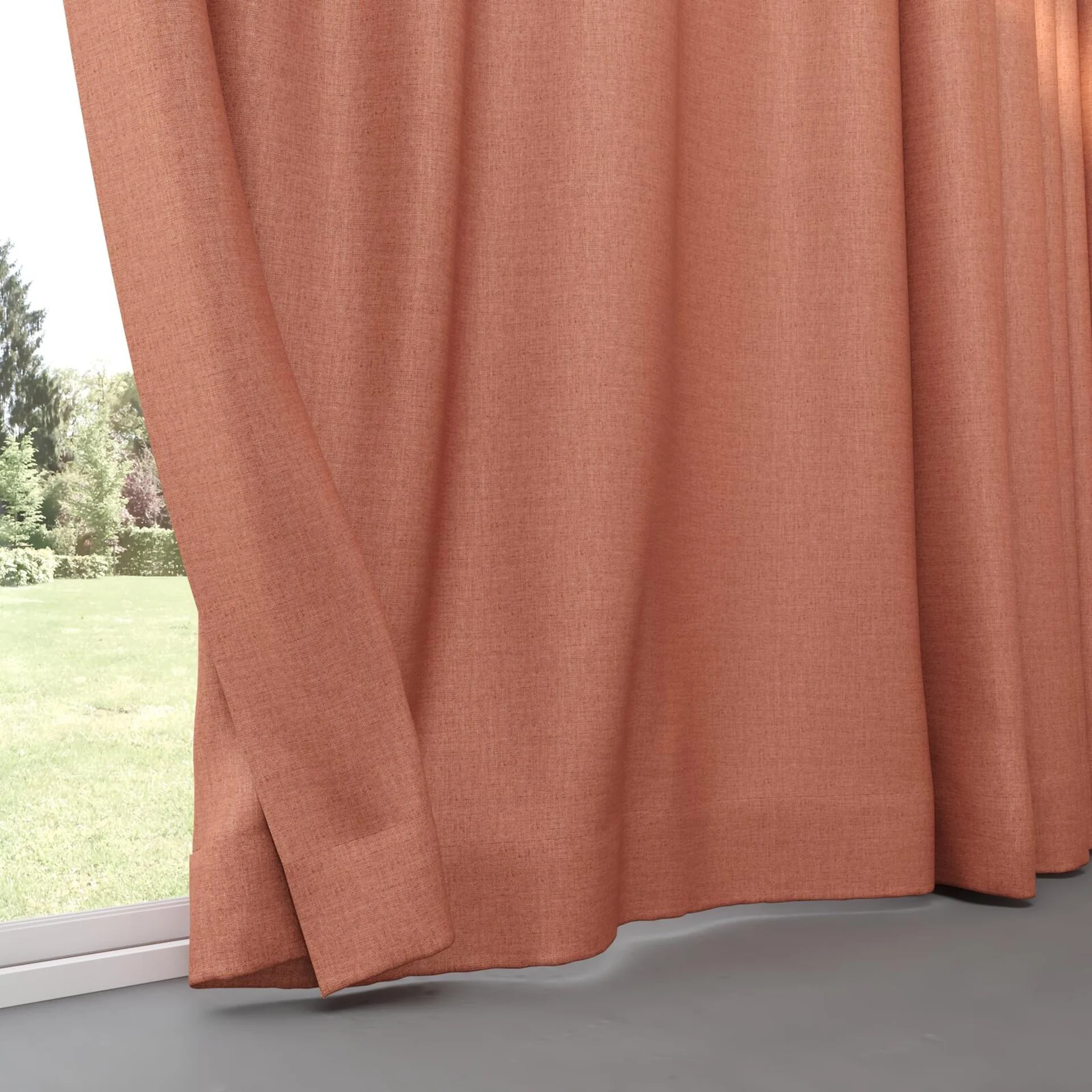 Bottom view of Frisco Spice, pinch pleat