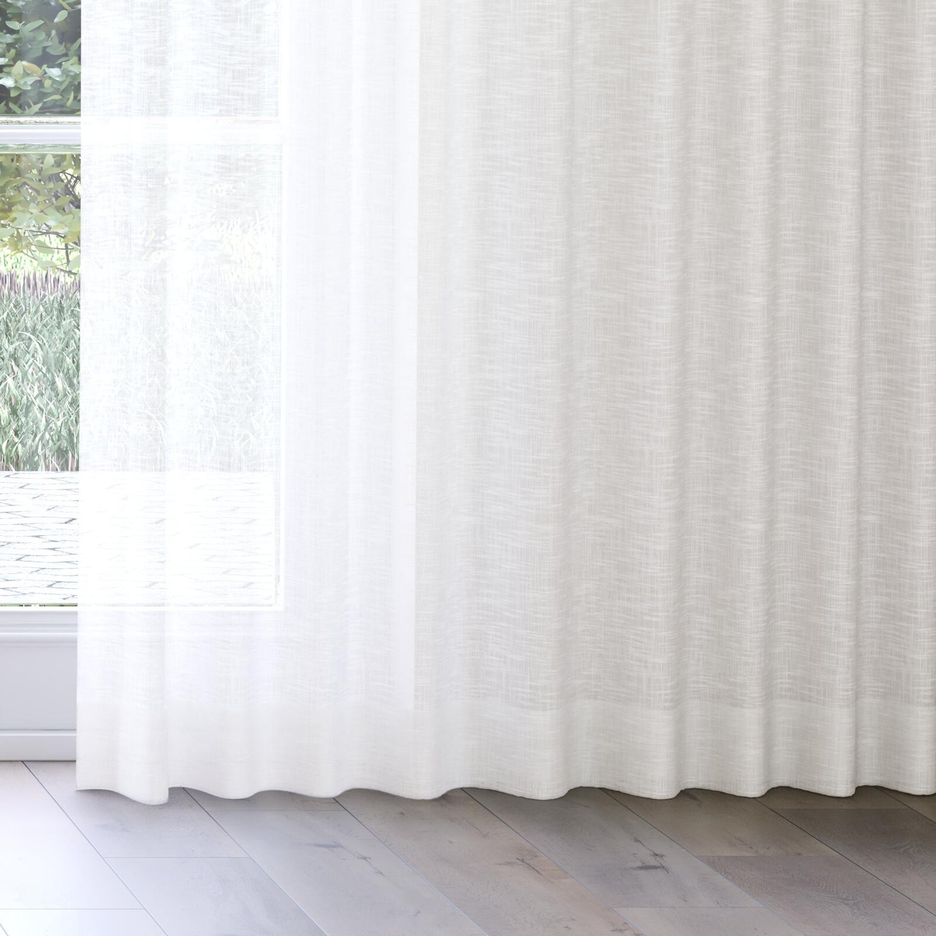 Bottom view of Savina Swan, on curtain rail