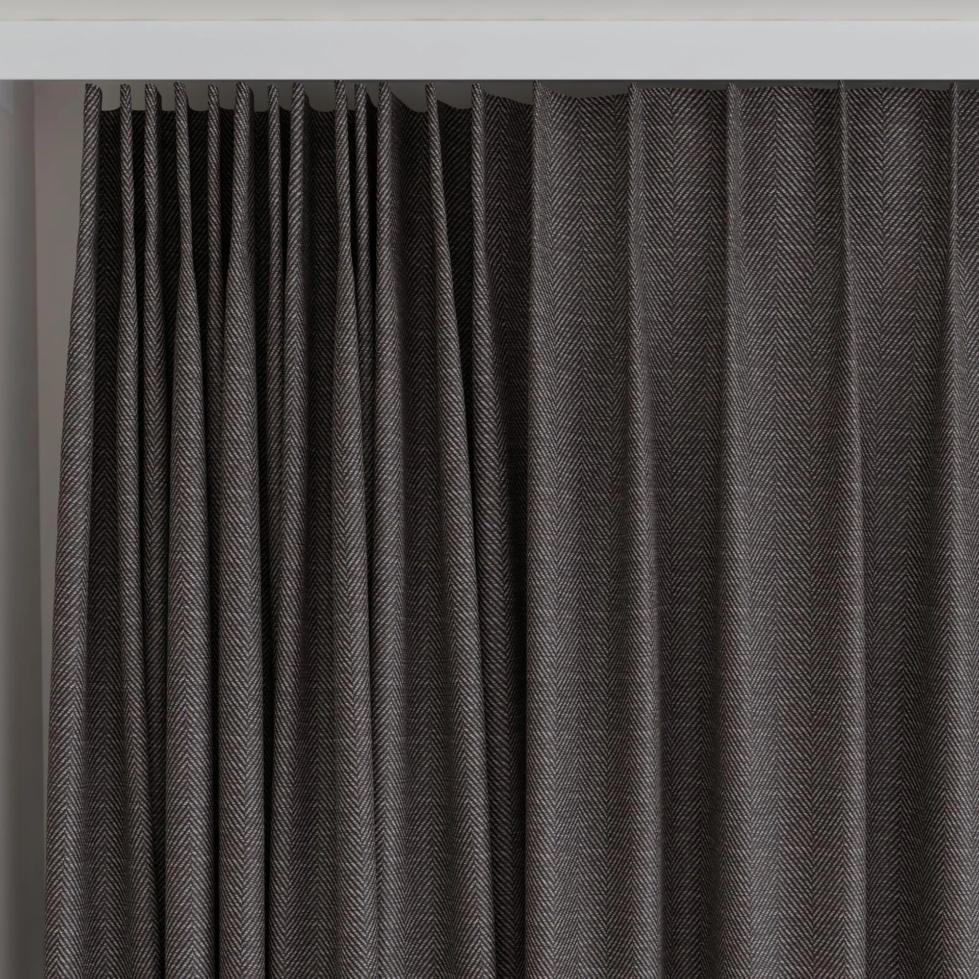 Top view of Trailblazer Onyx, on curtain rail