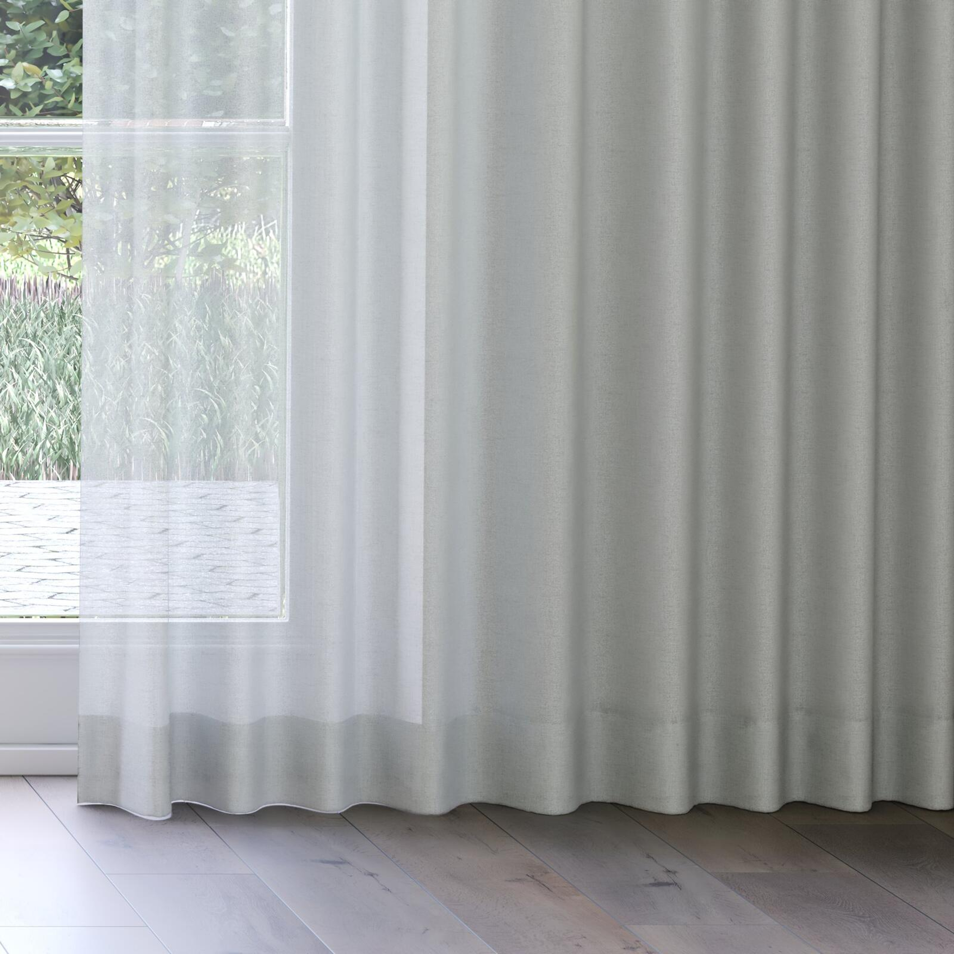Bottom view of Rava Basil, on curtain rail