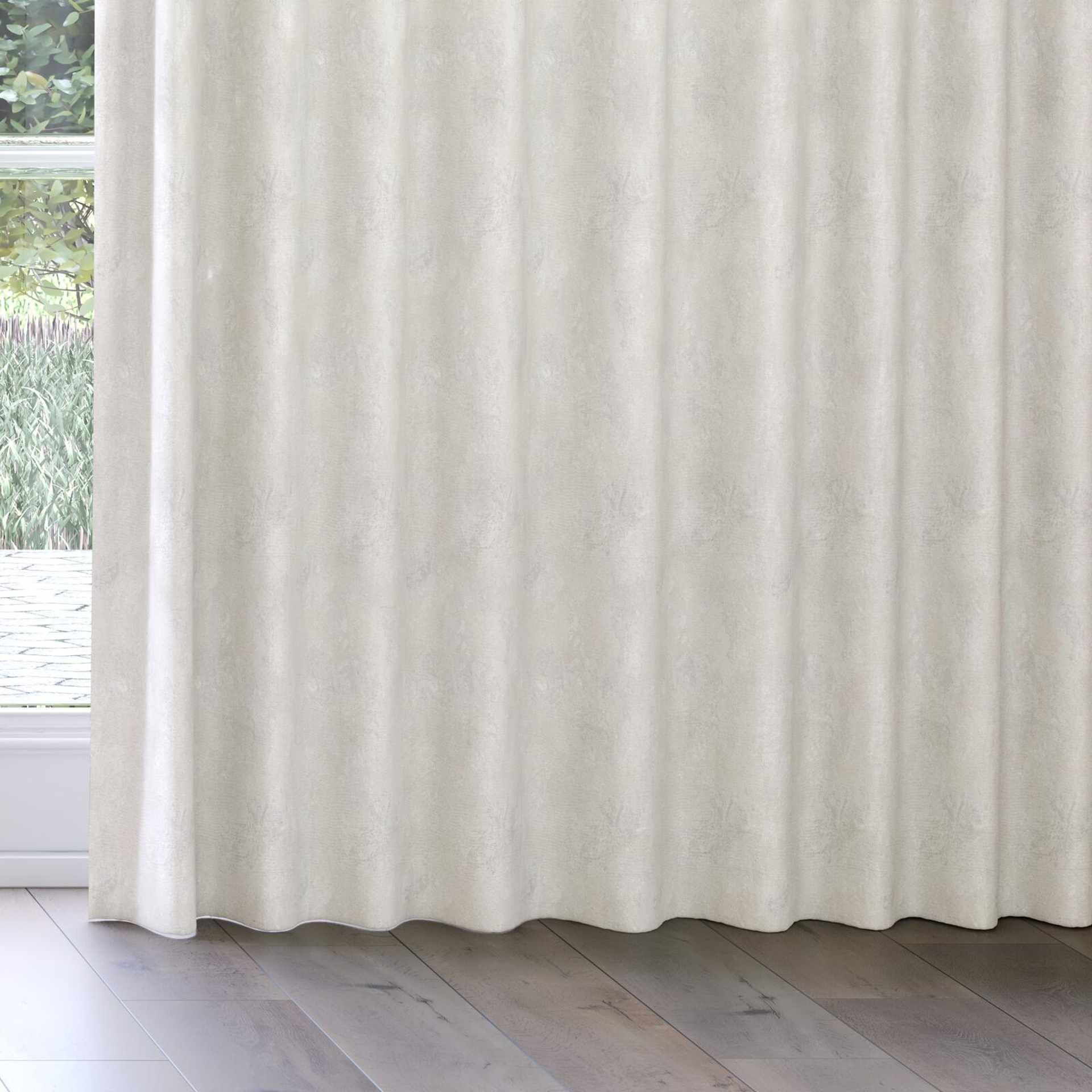 Bottom view of Joyce Pearl, on curtain rail