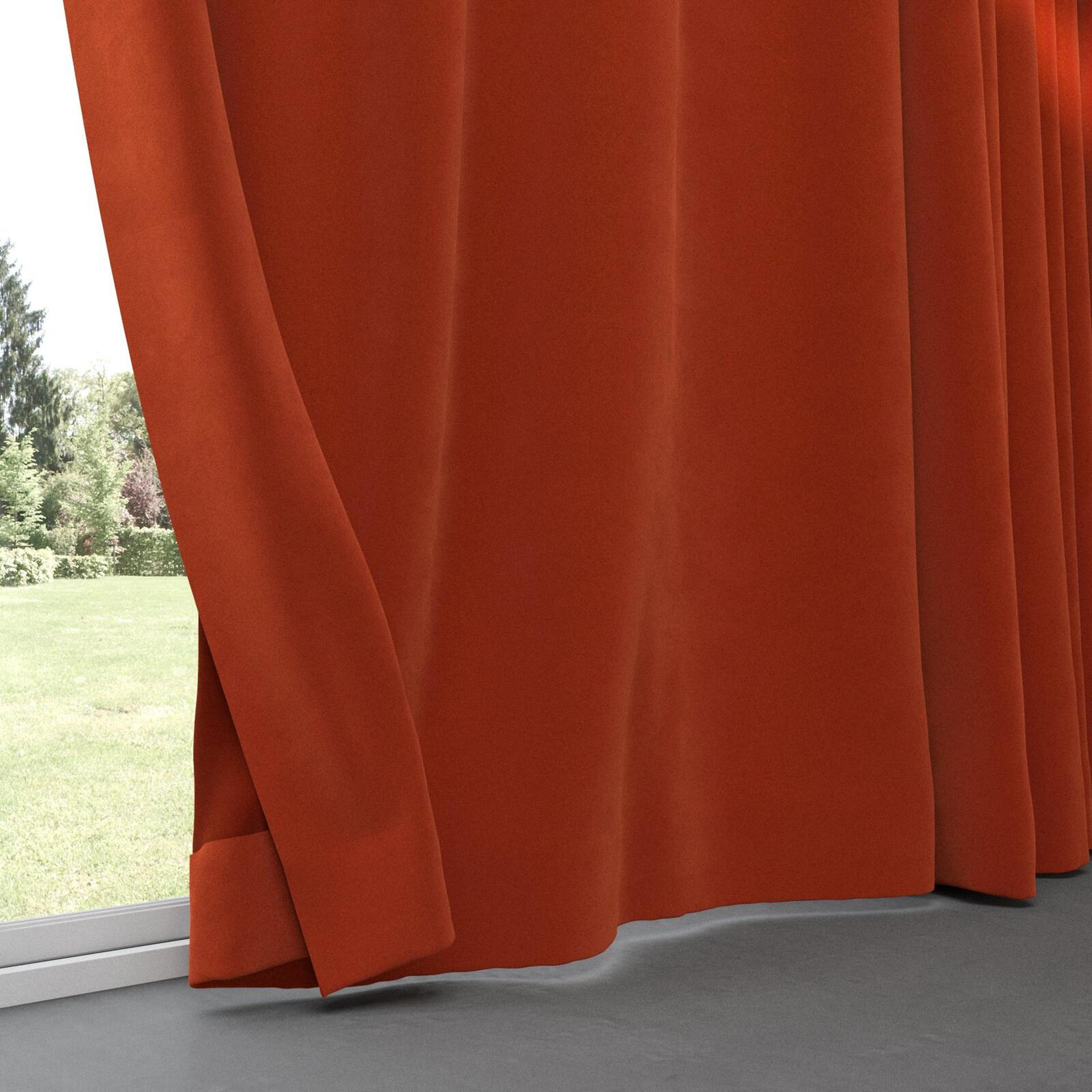 Bottom view of Verbier Sienna, pinch pleat