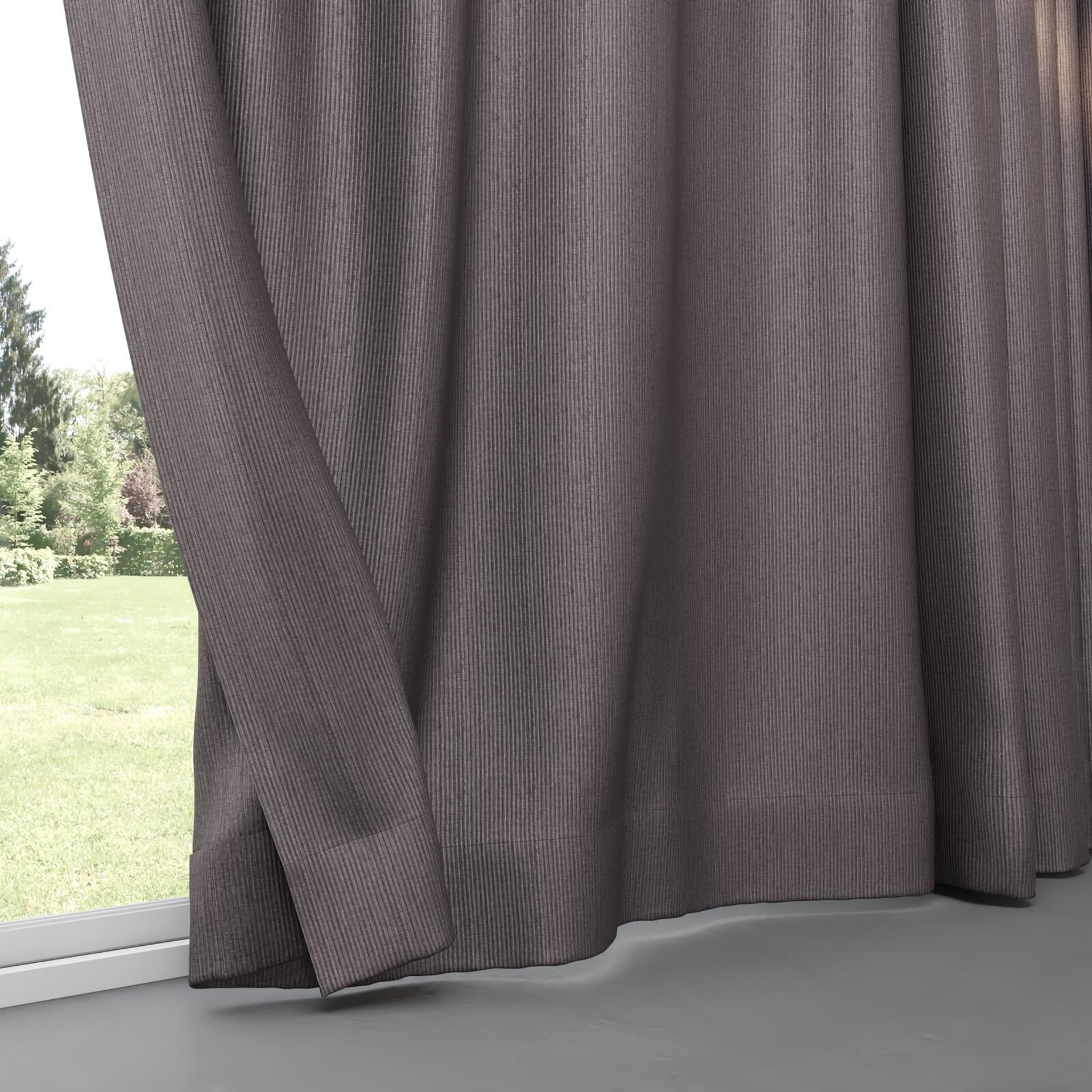 Bottom view of Hombre Charcoal, pinch pleat
