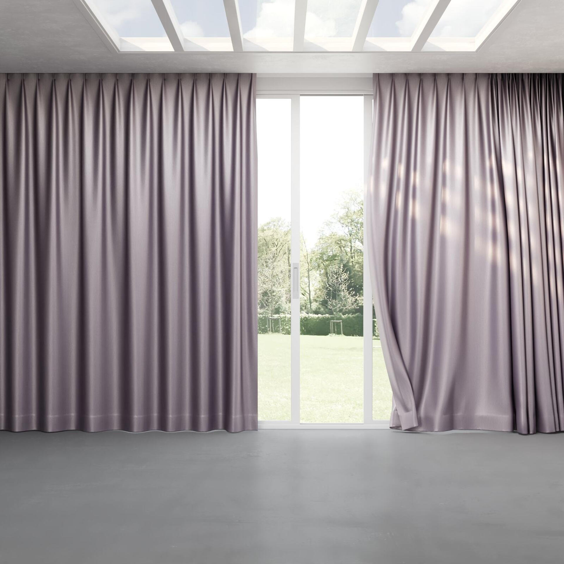 Full view of Consul Violet, pinch pleat