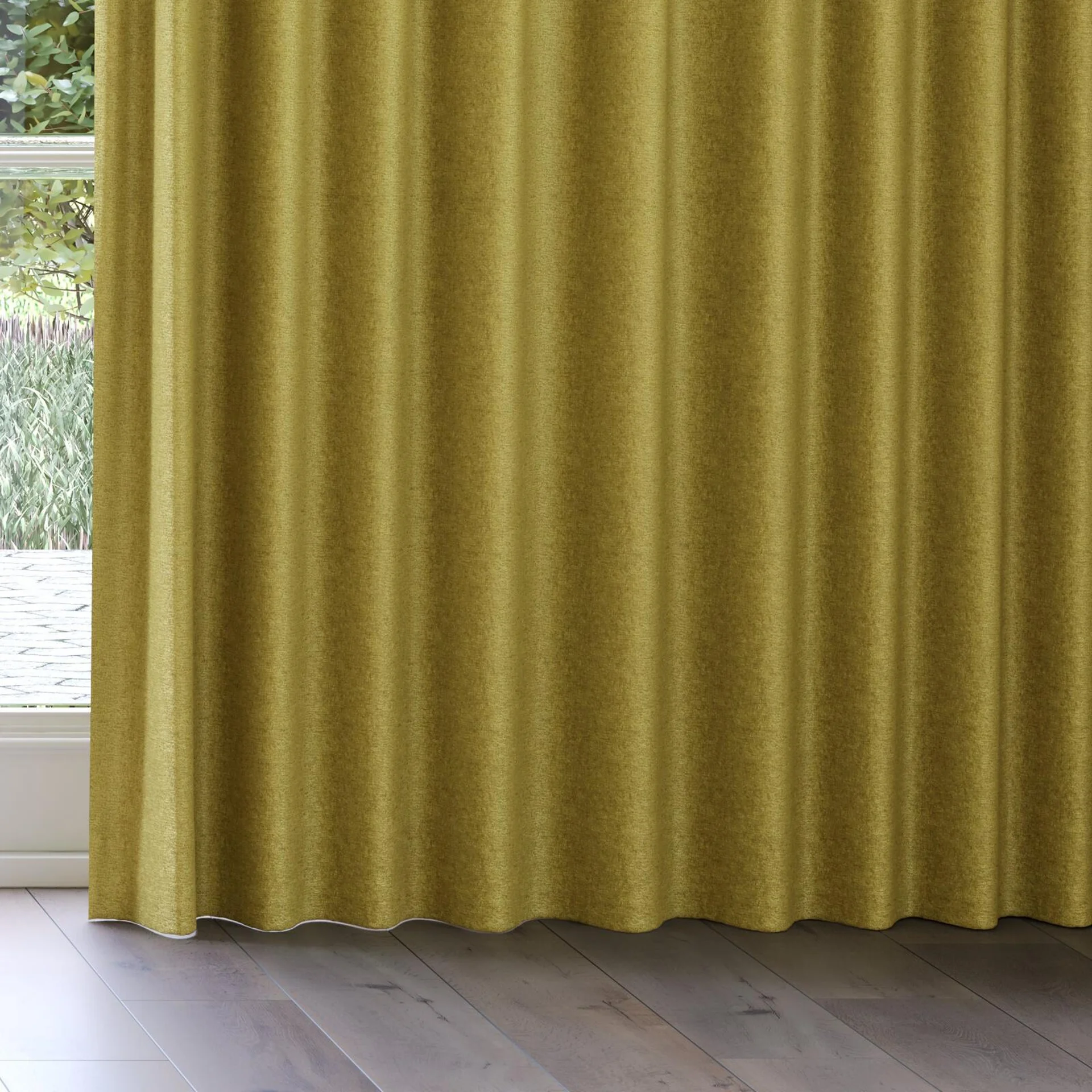 Bottom view of Monsieur Olive, on curtain rail