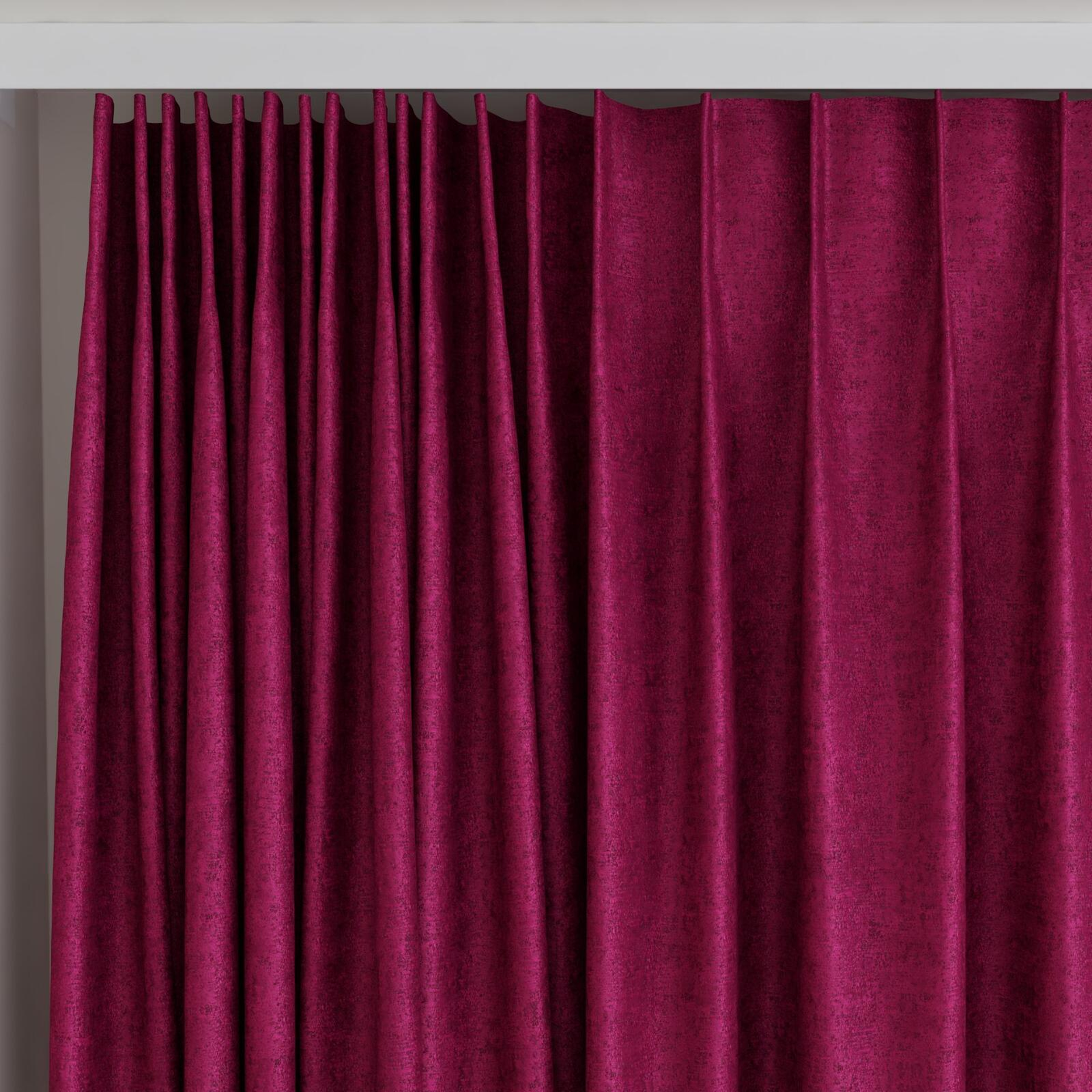 Top view of Hug Peony, on curtain rail
