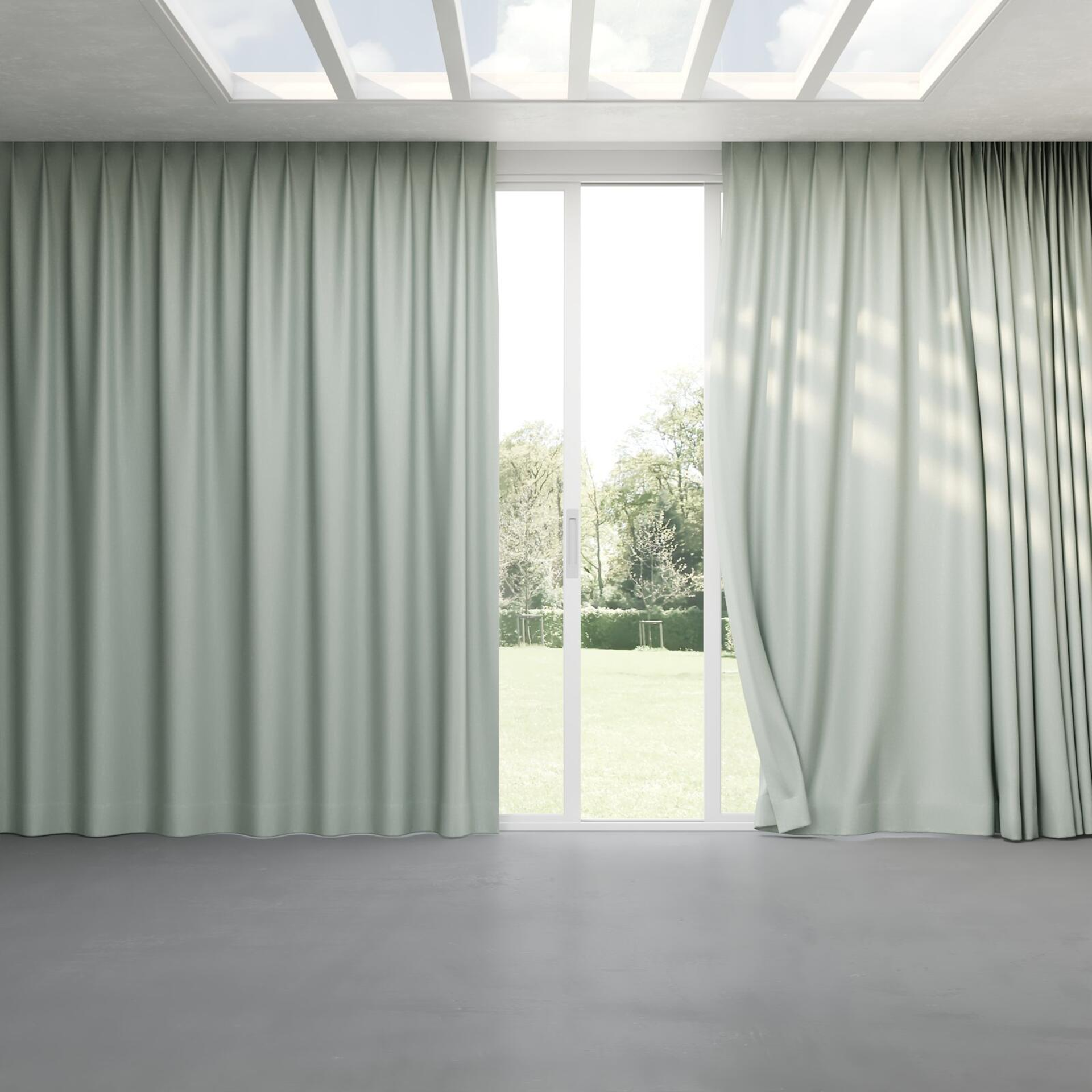 Full view of Naturama Surf, pinch pleat