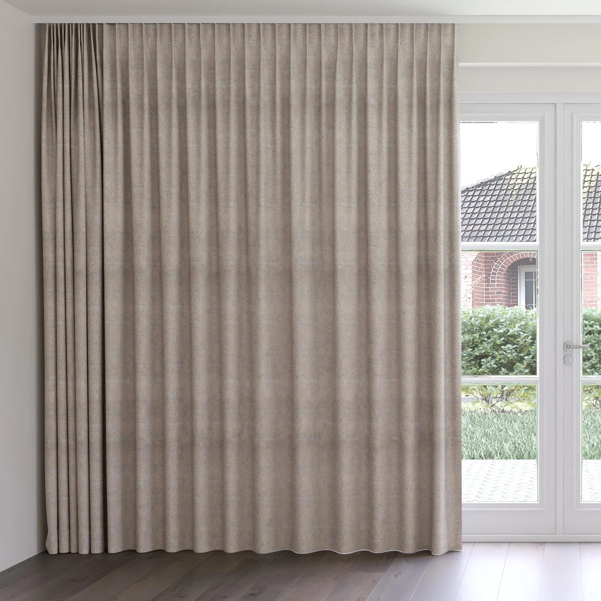 Front view of Gilda Silver, on curtain rail