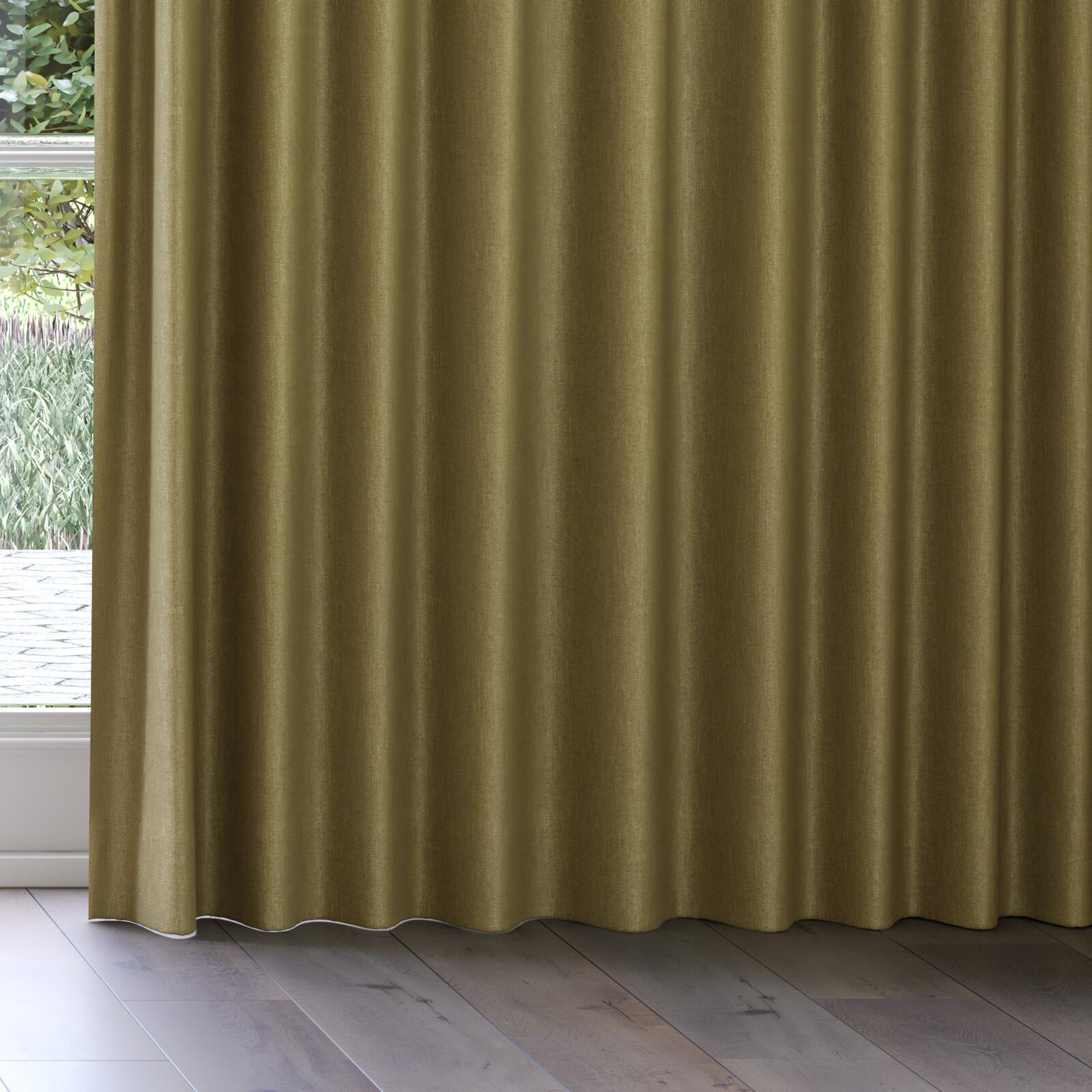 Bottom view of Bronco Cypress, on curtain rail