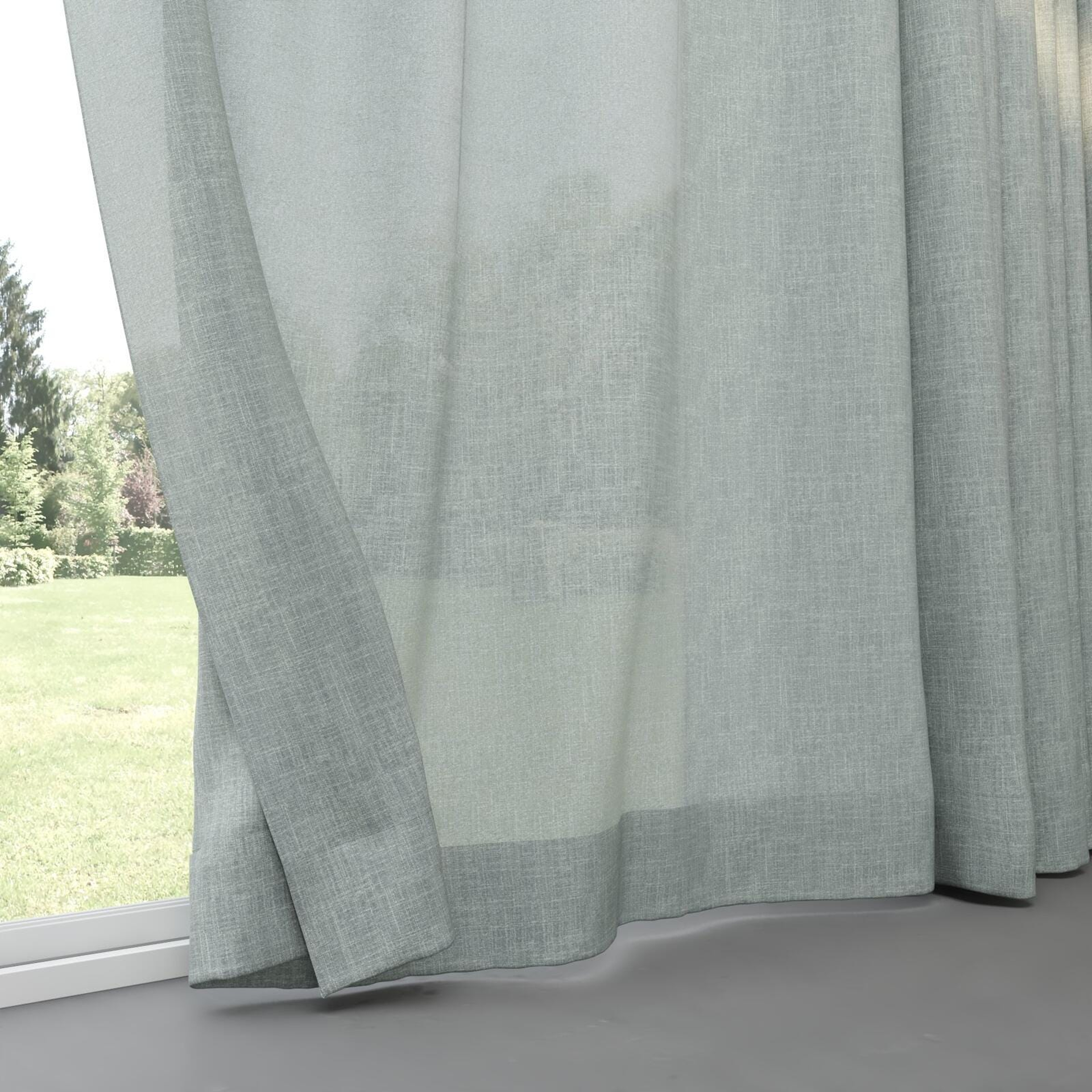 Bottom view of Motion Linden, pinch pleat
