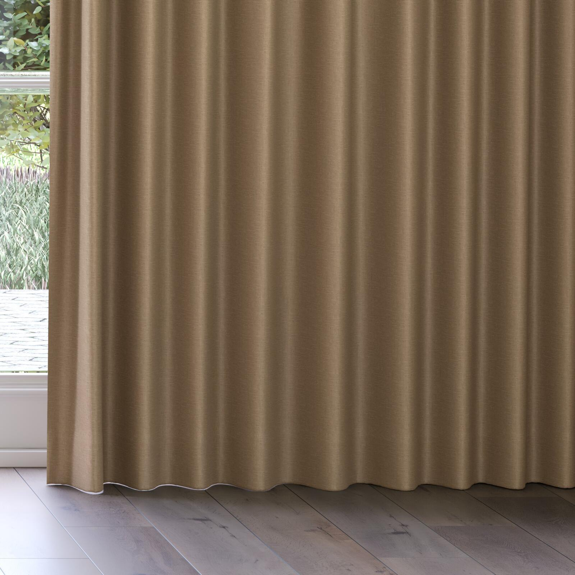 Bottom view of Atelier Clay, on curtain rail