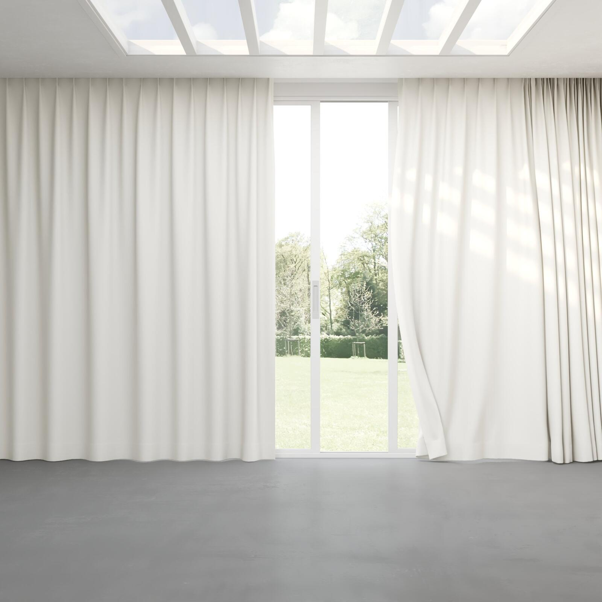 Full view of Luxo Nougat, pinch pleat