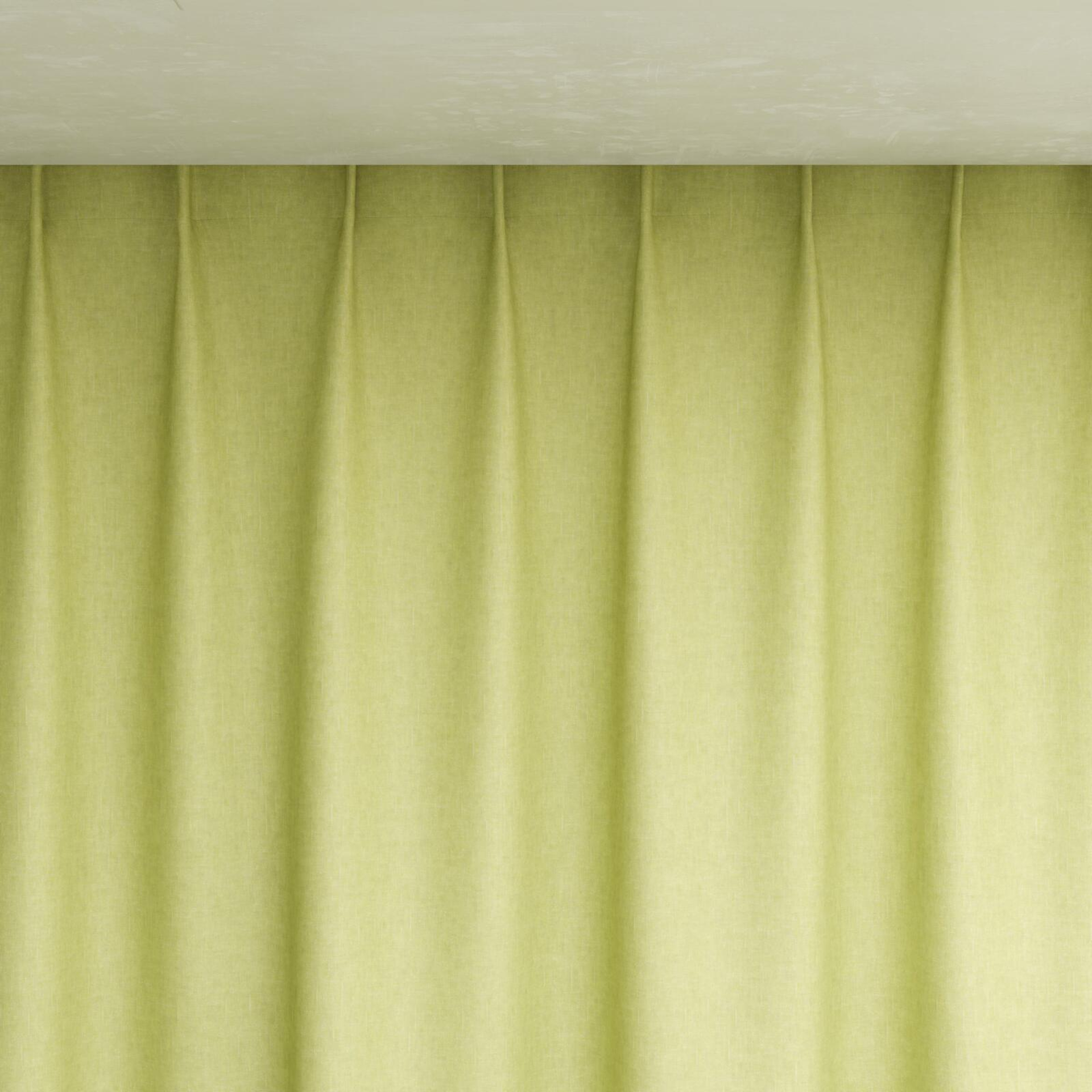 Top view of Hometown Pear, pinch pleat