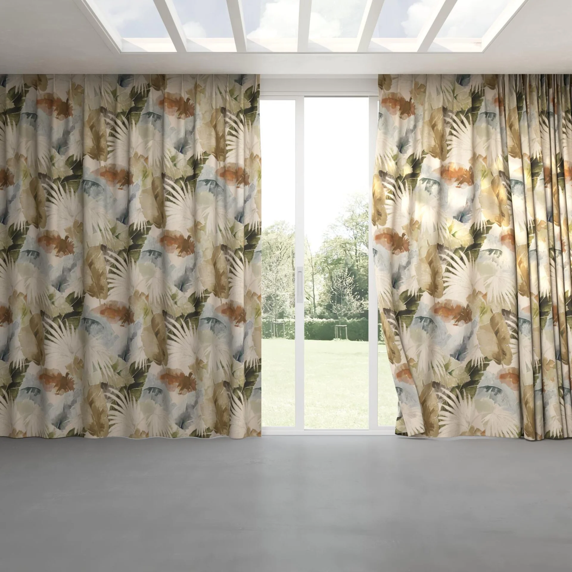 Full view of Canopy Autumn, pinch pleat