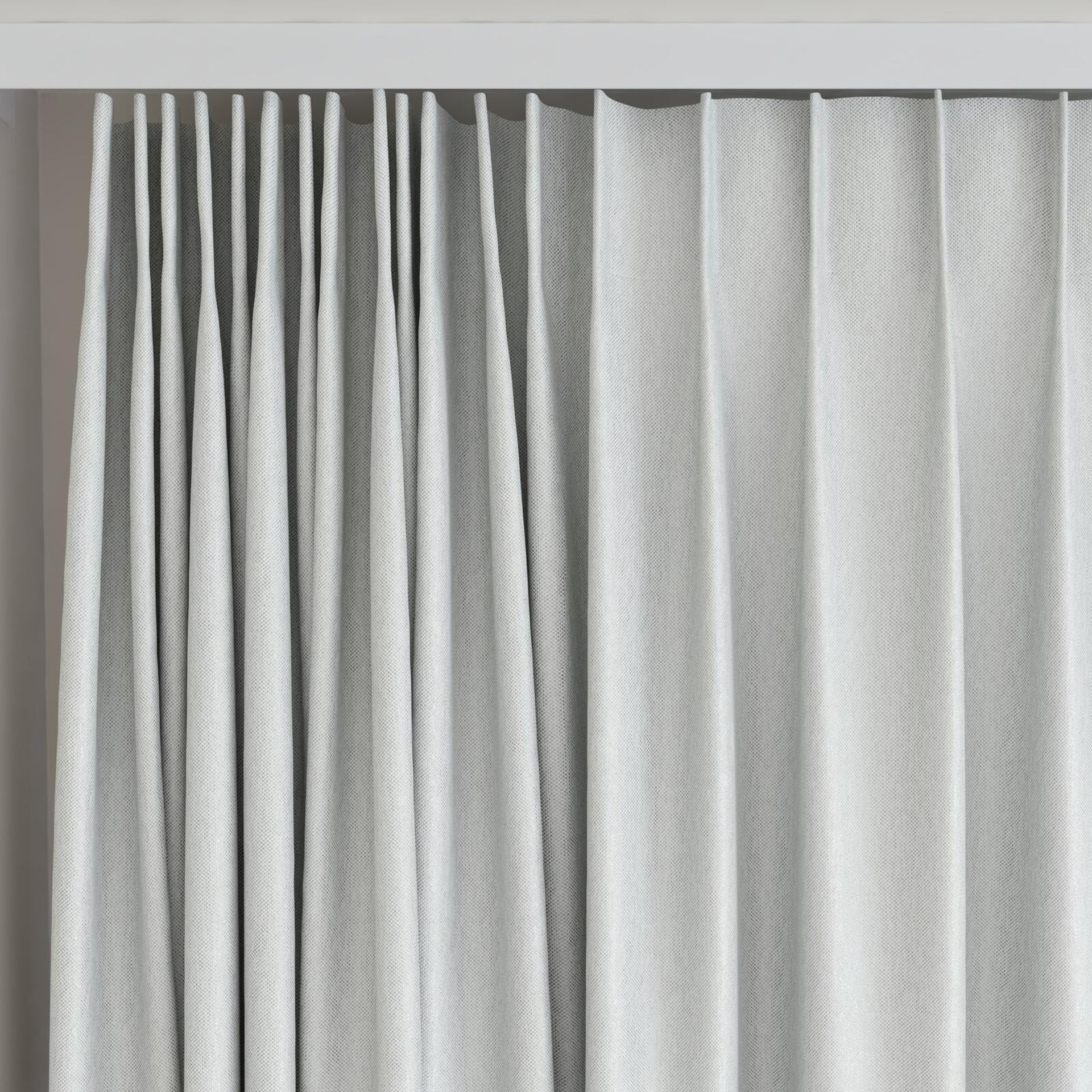 Top view of Dream Weaver 300 Pavement, on curtain rail