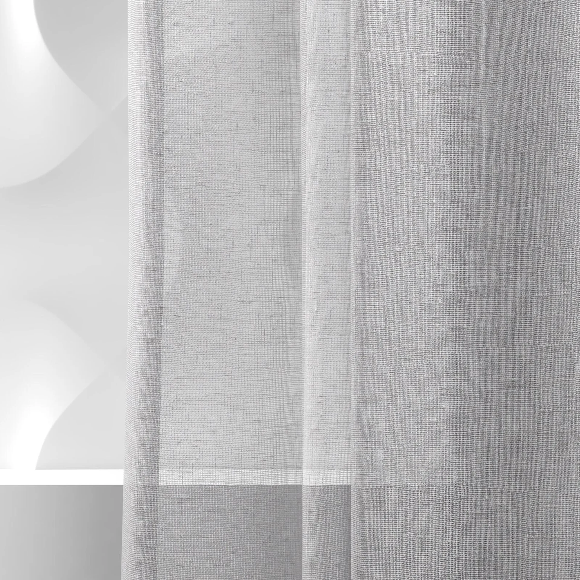 Detailed view of Graceful Zinc