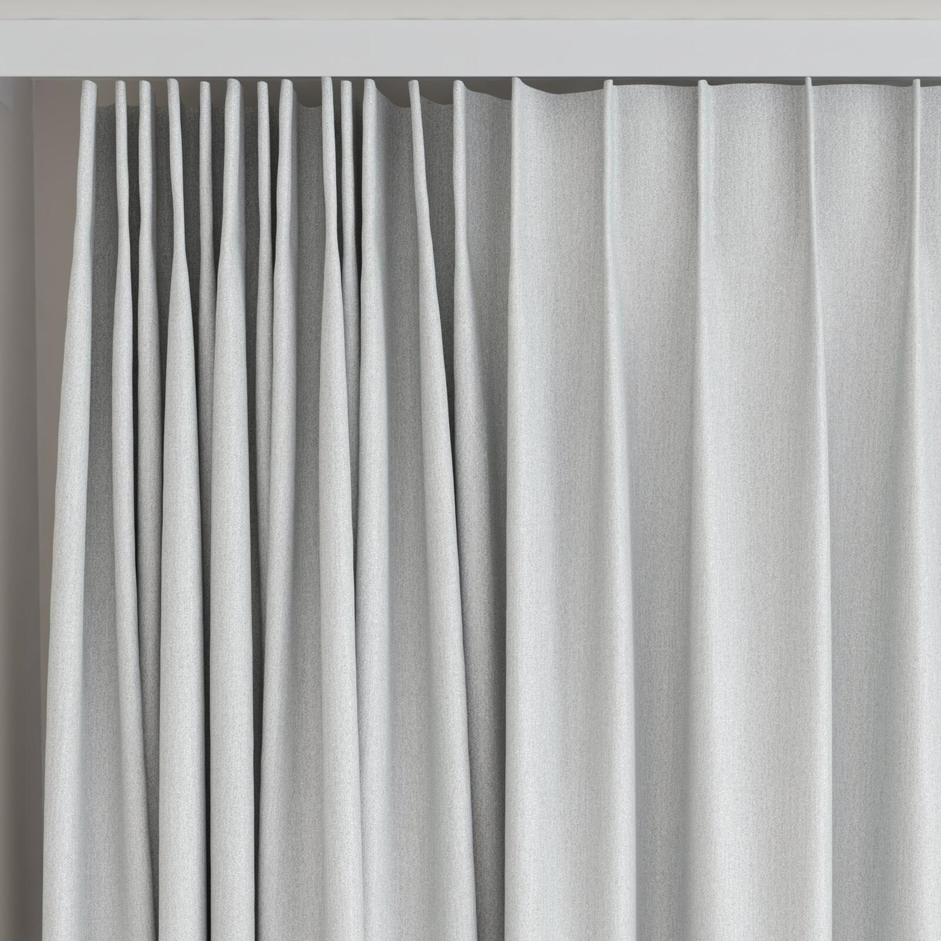Top view of Re-New Platinum, on curtain rail