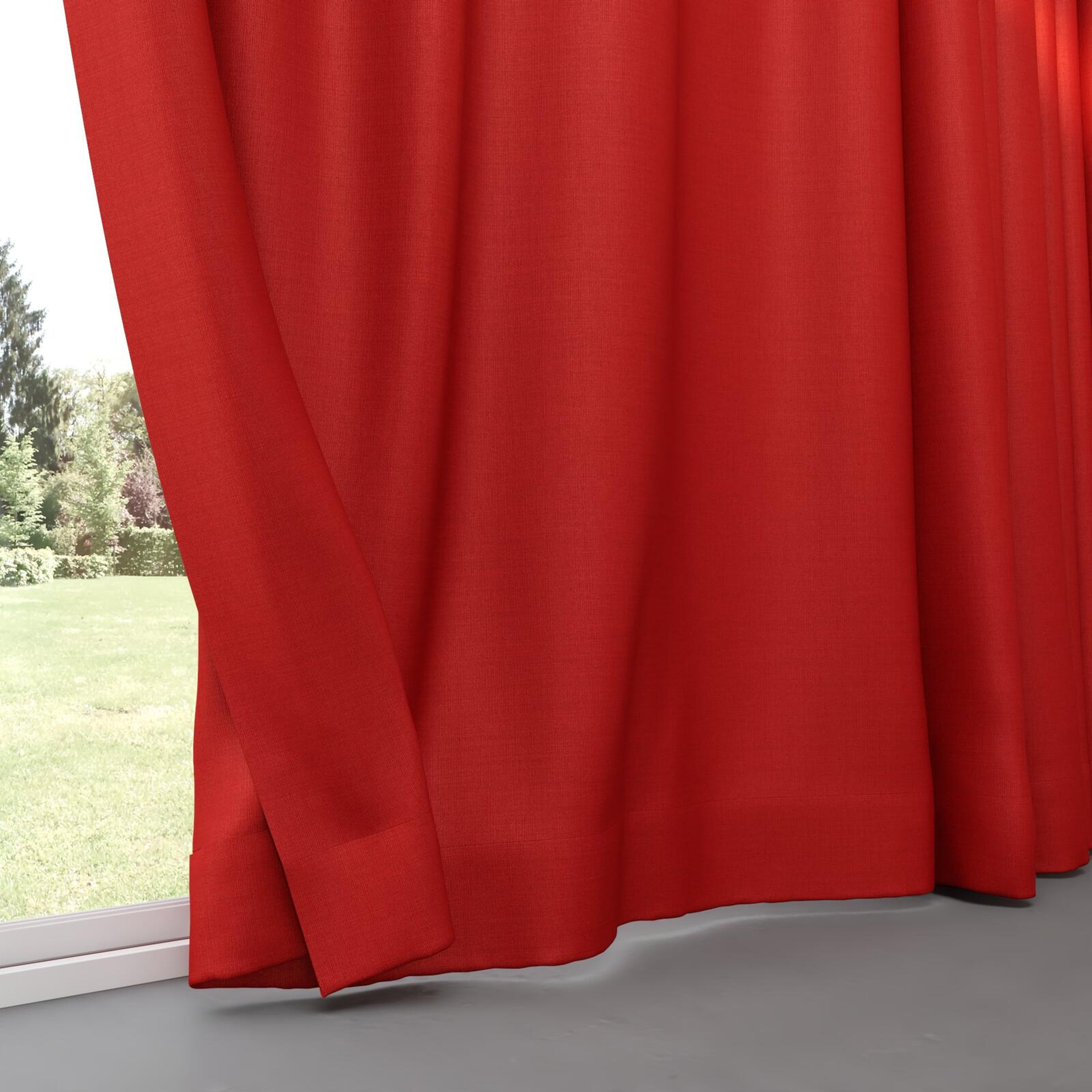 Bottom view of Linex Cerise, pinch pleat