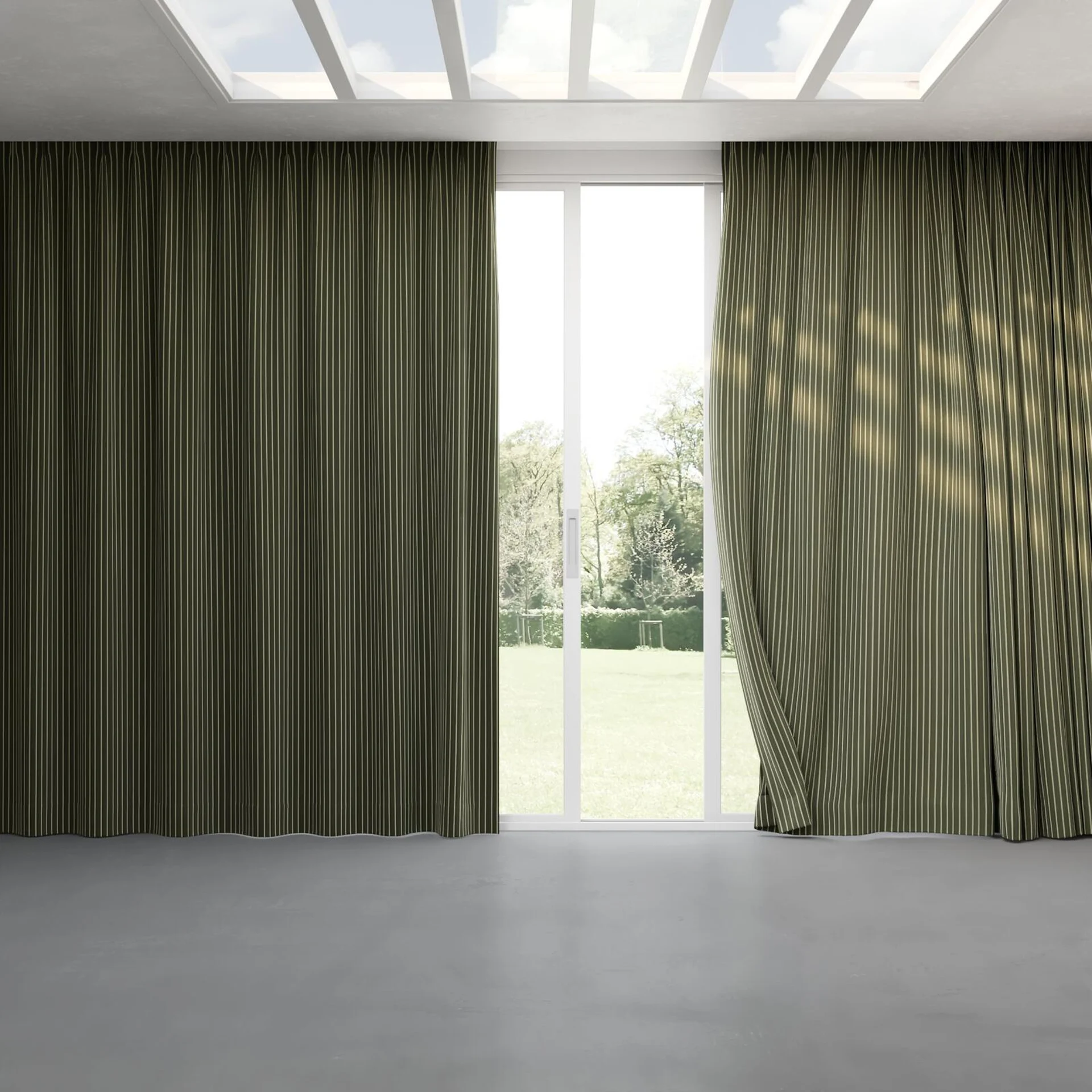 Full view of Cordial Hunter, pinch pleat