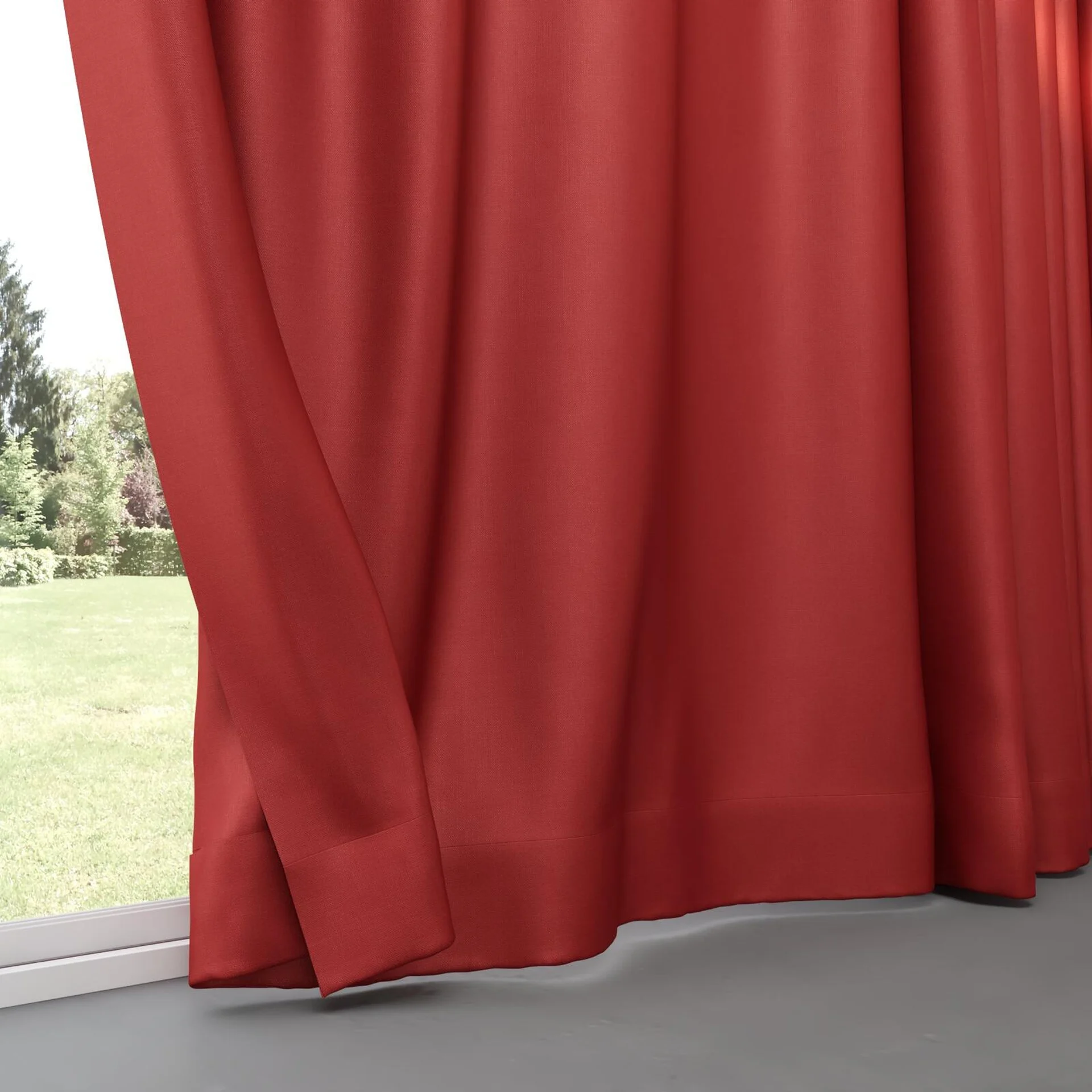 Bottom view of Stallion 2 UC Vino, pinch pleat
