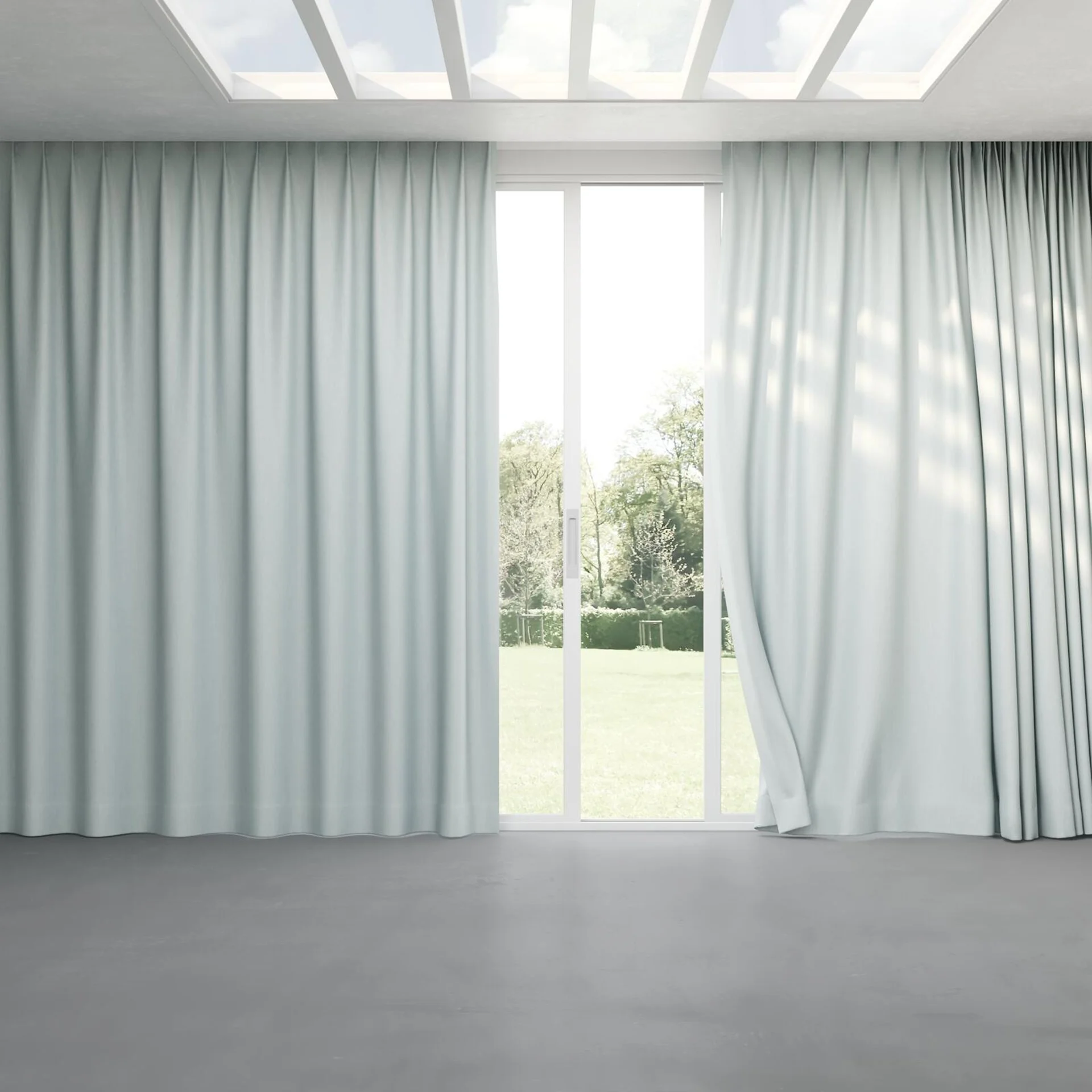 Full view of Cordoba Spa, pinch pleat