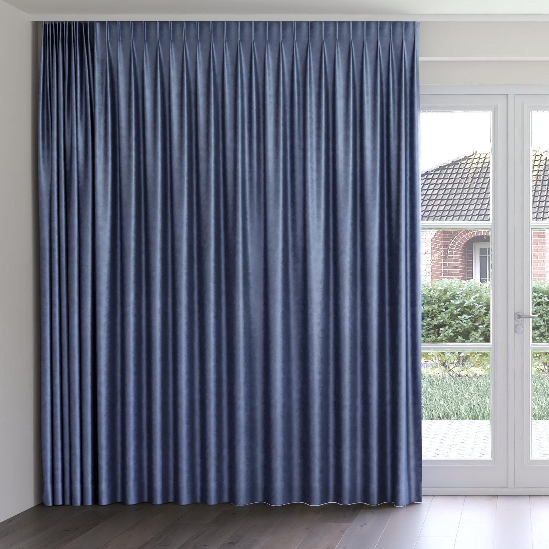 Front view of Fizz Night, on curtain rail