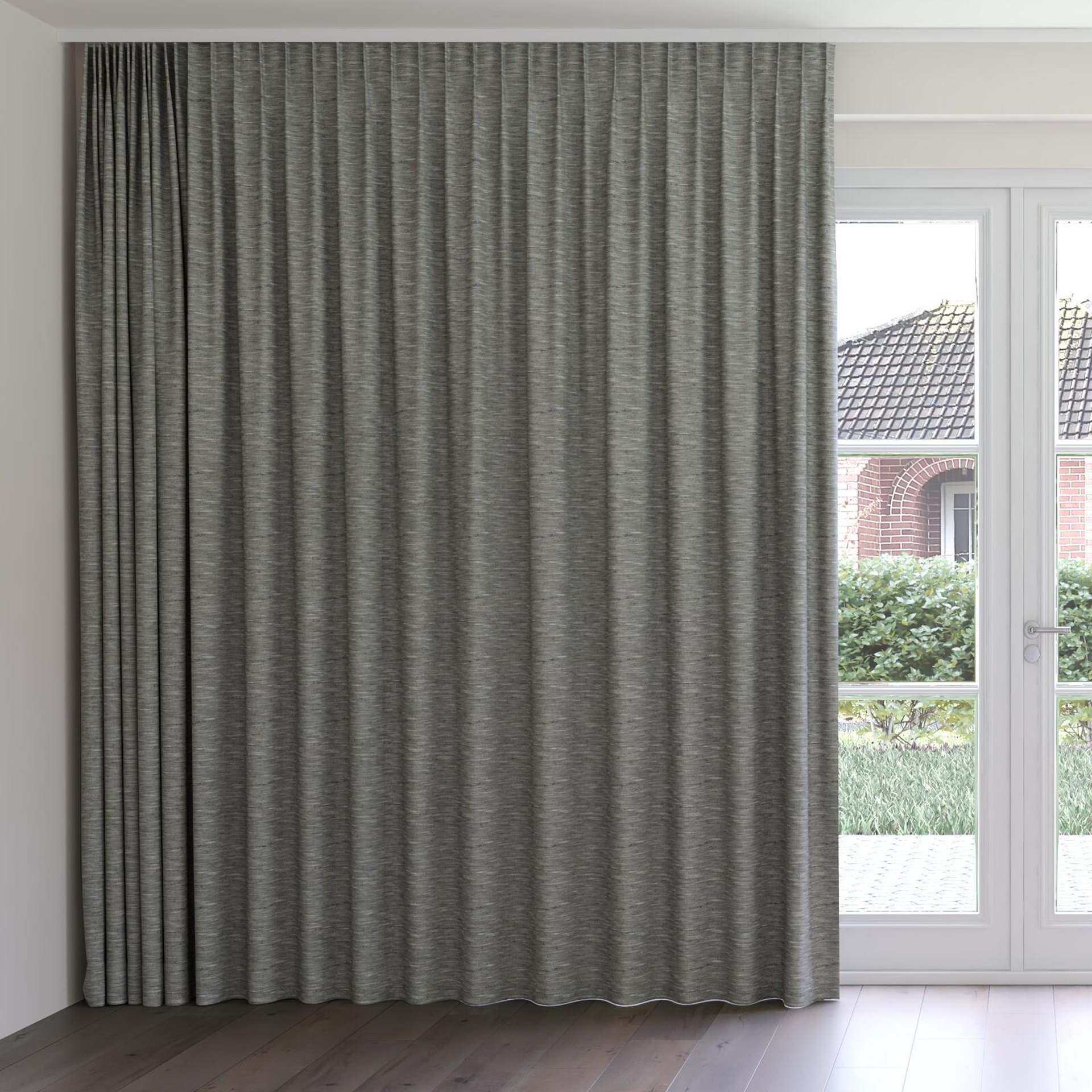 Front view of Venus Carbon, on curtain rail