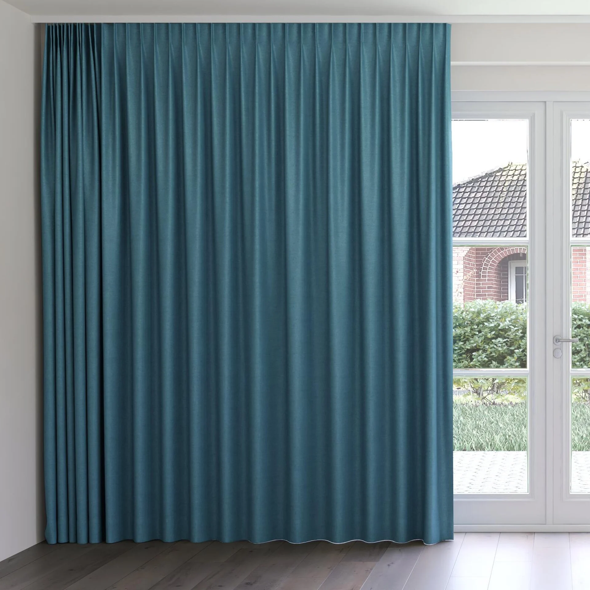Front view of Drama Scuba, on curtain rail