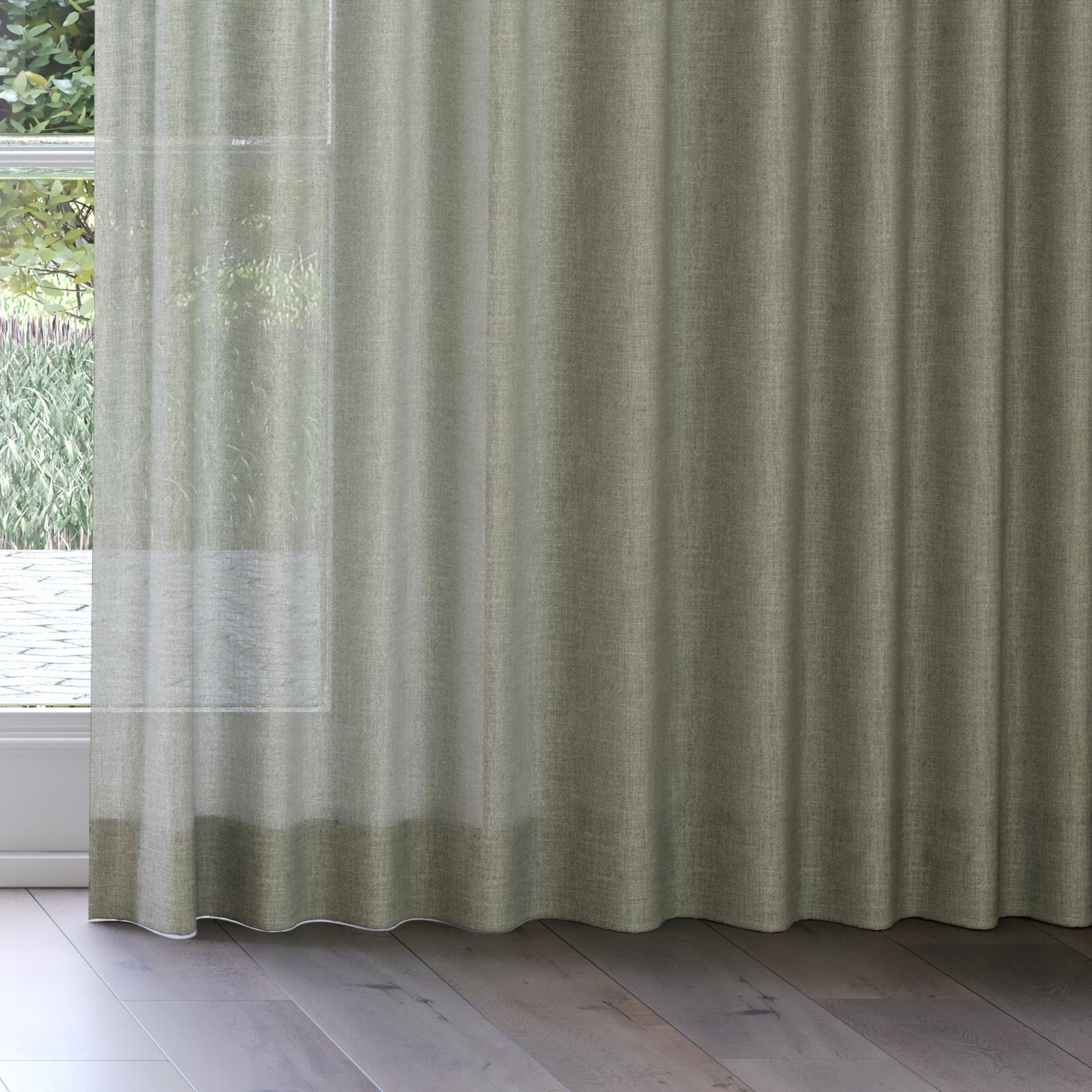 Bottom view of Motion Seagrass, on curtain rail