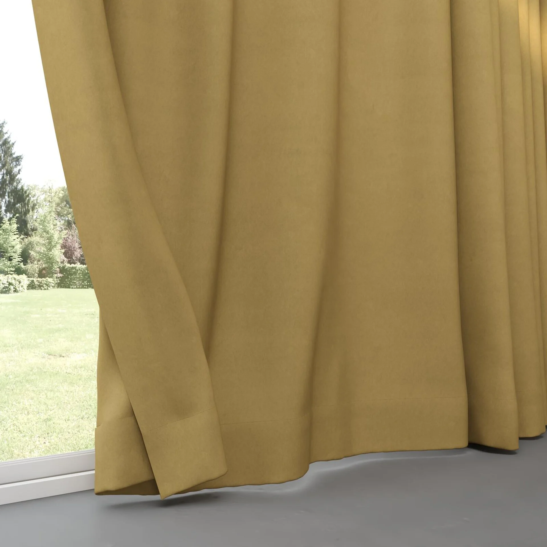 Bottom view of Lech Bamboo, pinch pleat