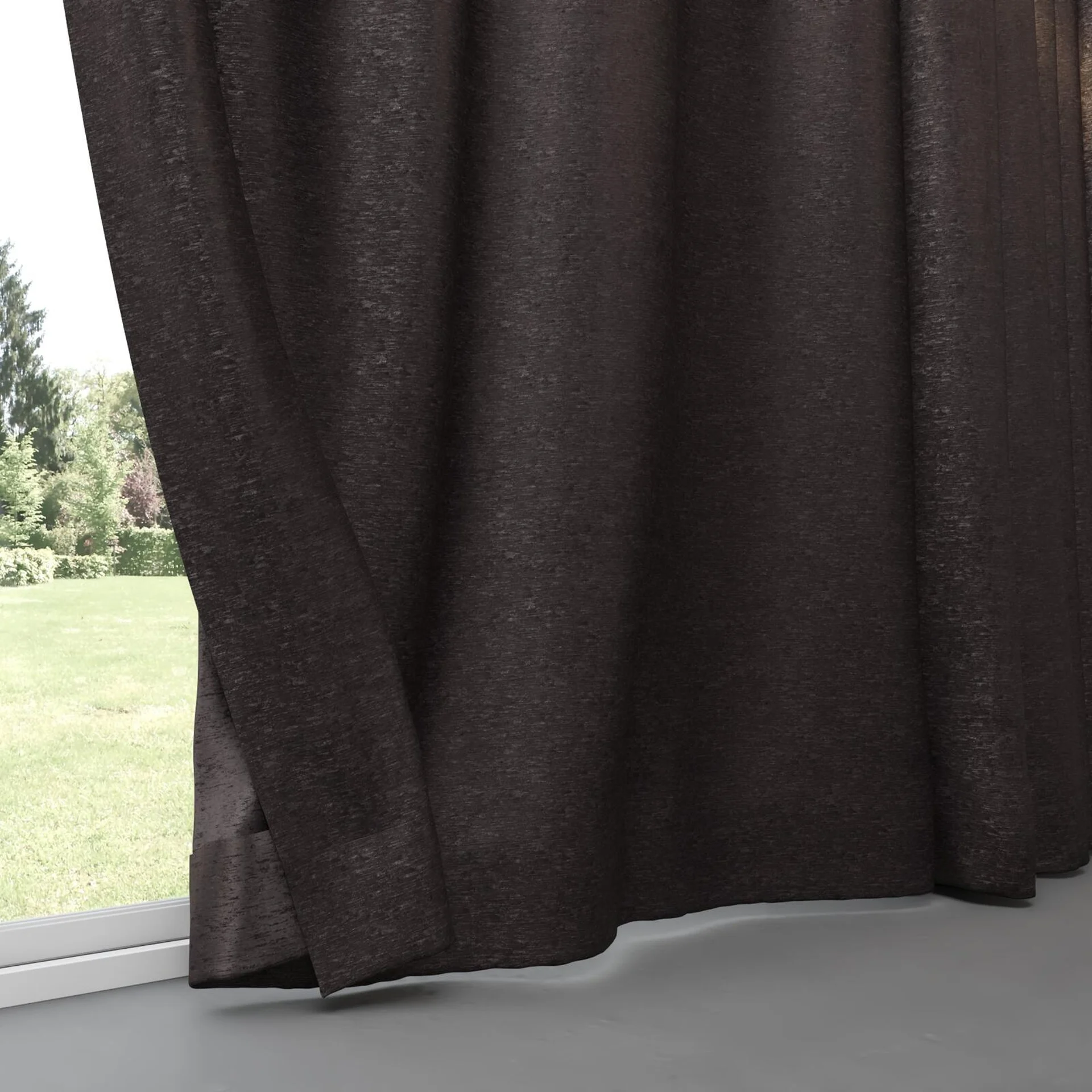 Bottom view of Lambada Mustang, pinch pleat