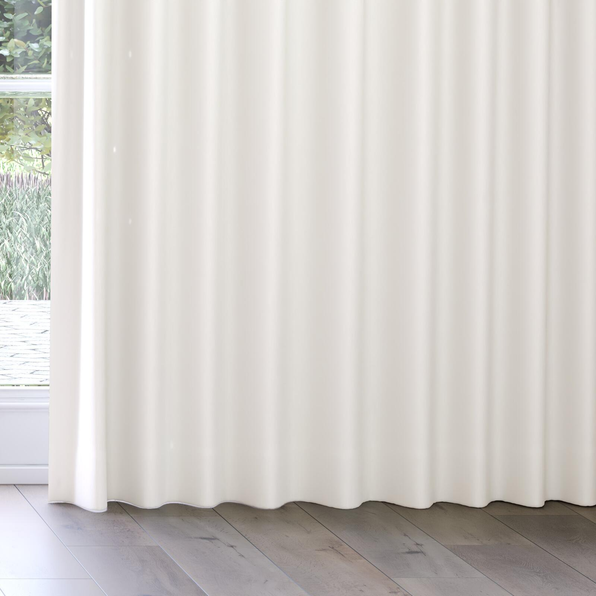 Bottom view of Luxo Nougat, on curtain rail
