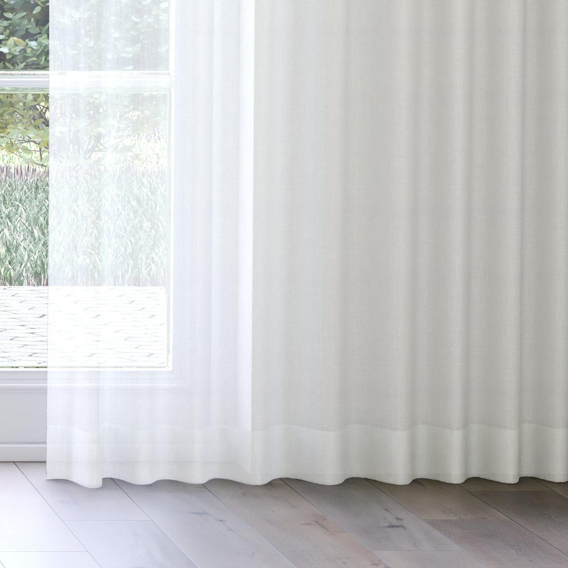 Bottom view of Rhythm Silver, on curtain rail