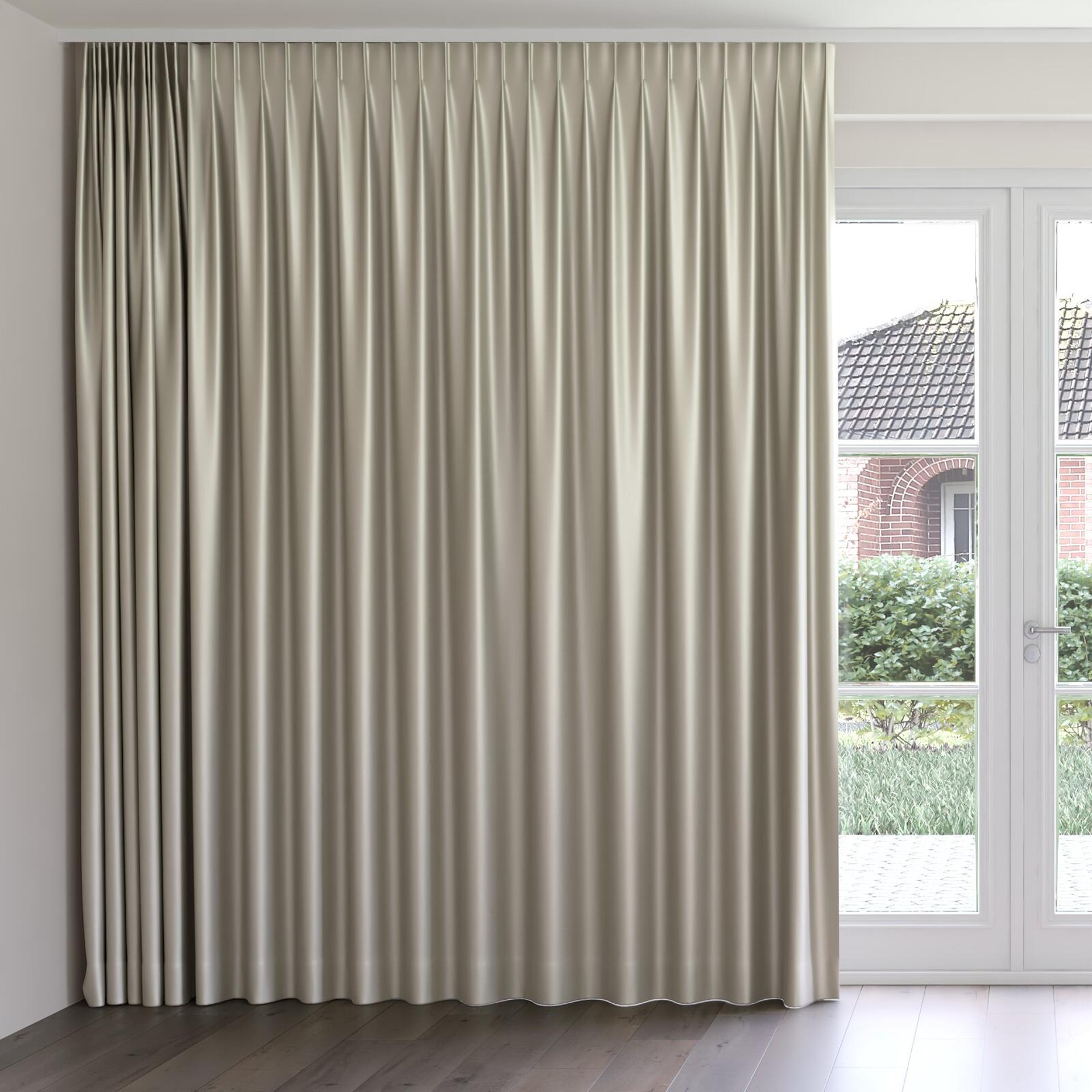 Front view of North Face Linen, on curtain rail