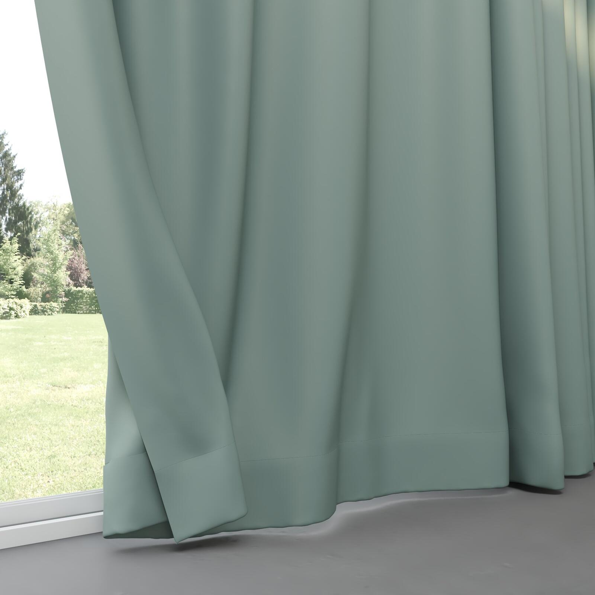 Bottom view of Ultra Dim Mist, pinch pleat