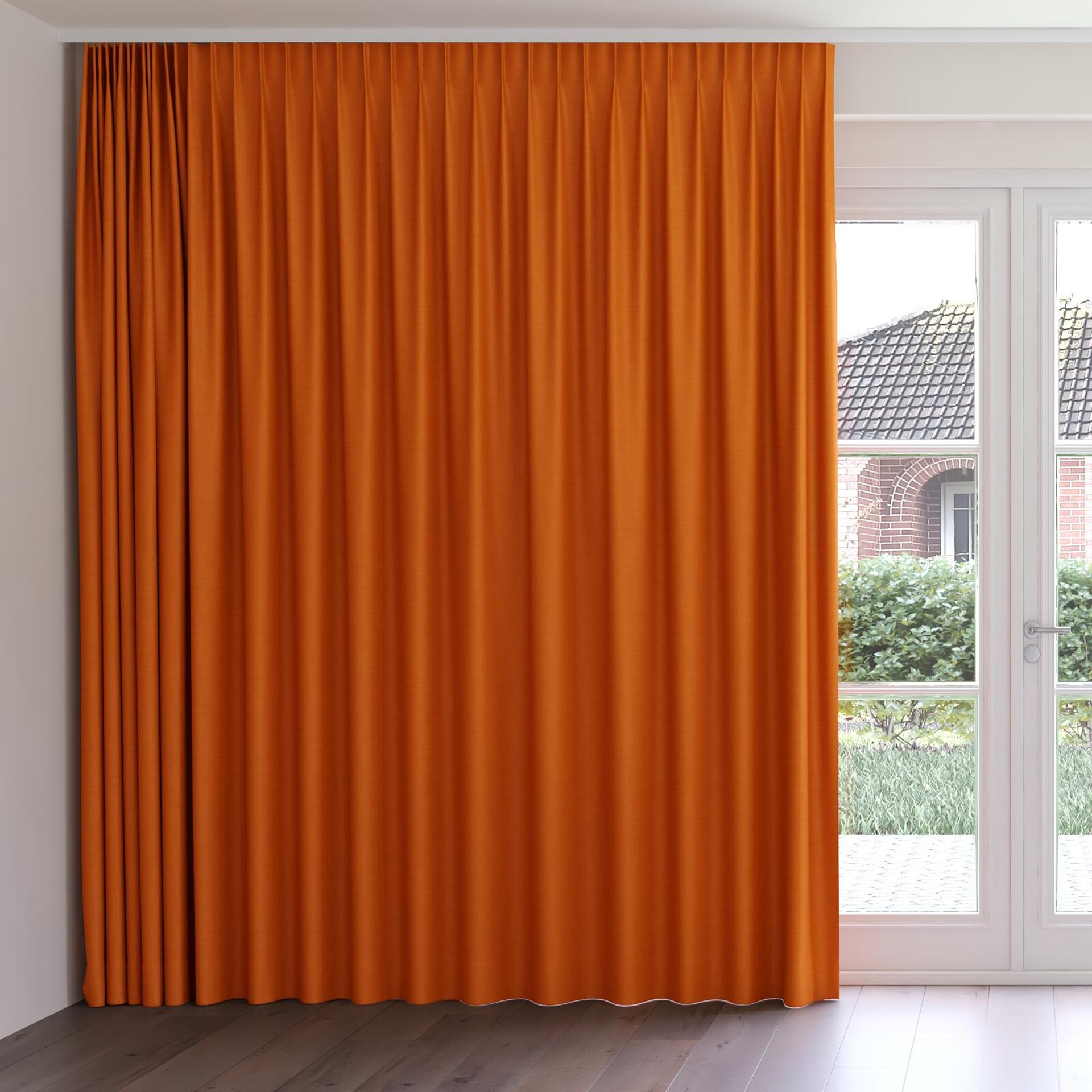 Front view of Linex Manderin, on curtain rail