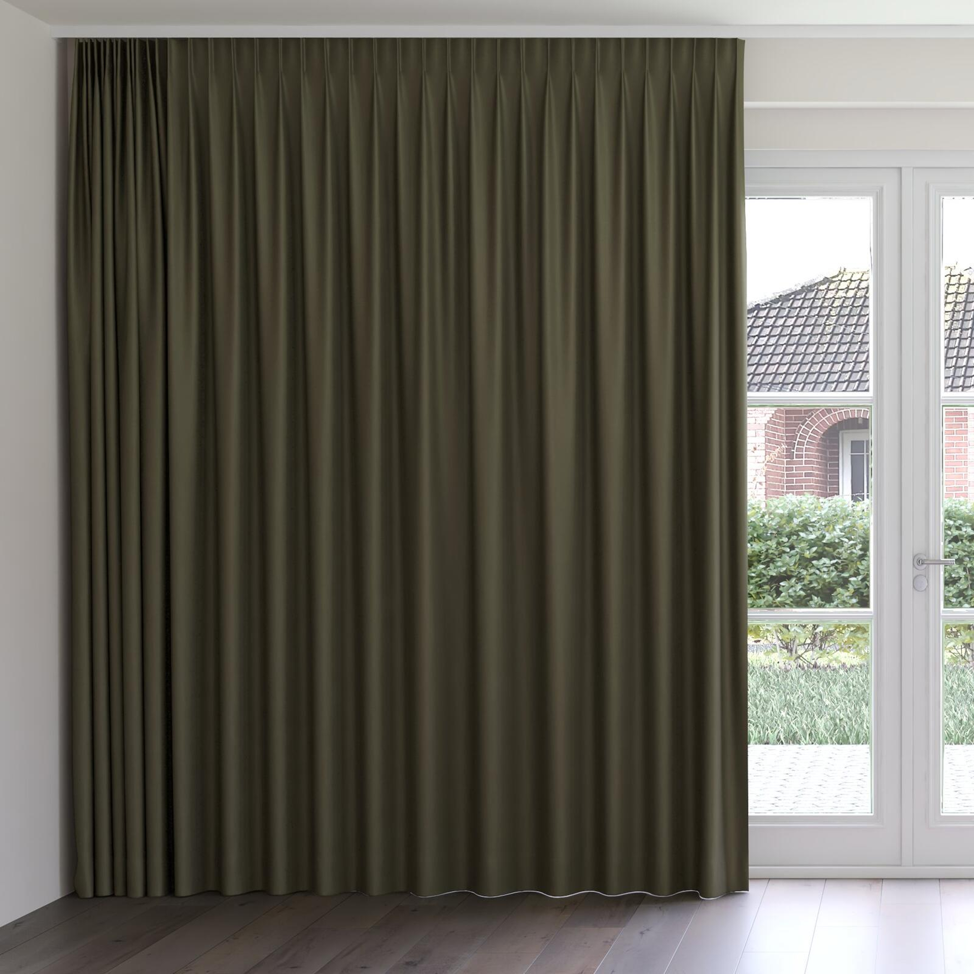 Front view of Atelier Moss, on curtain rail