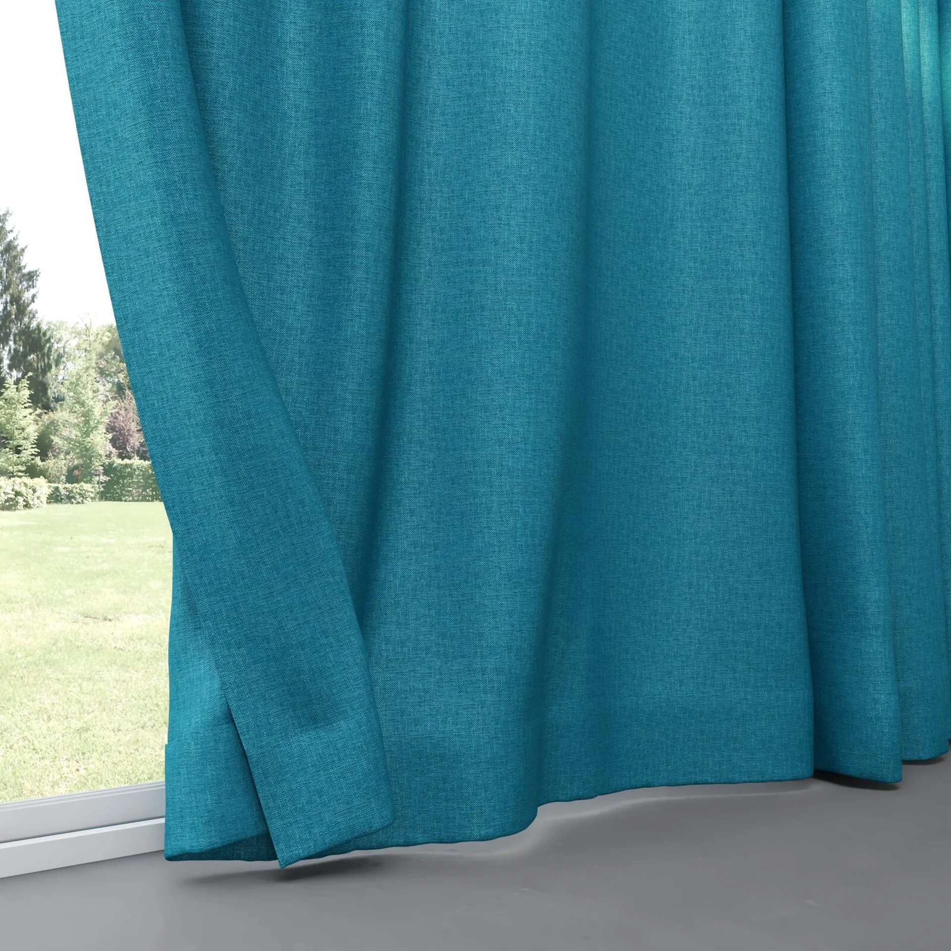 Bottom view of Bronco Caribbean, pinch pleat