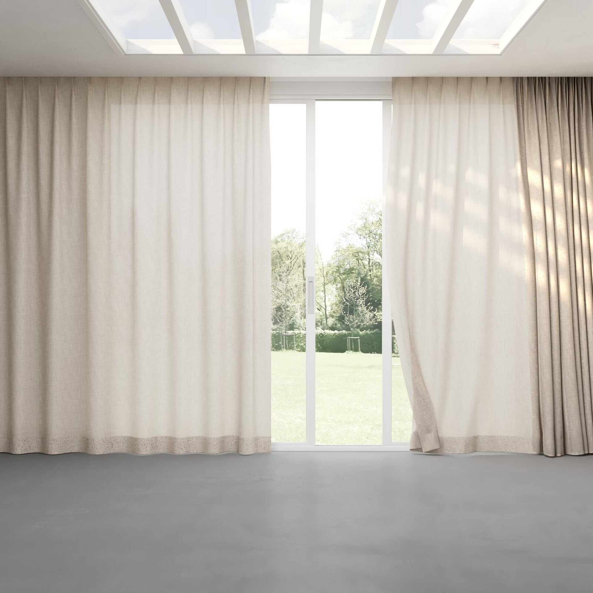 Full view of Motion Pure, pinch pleat