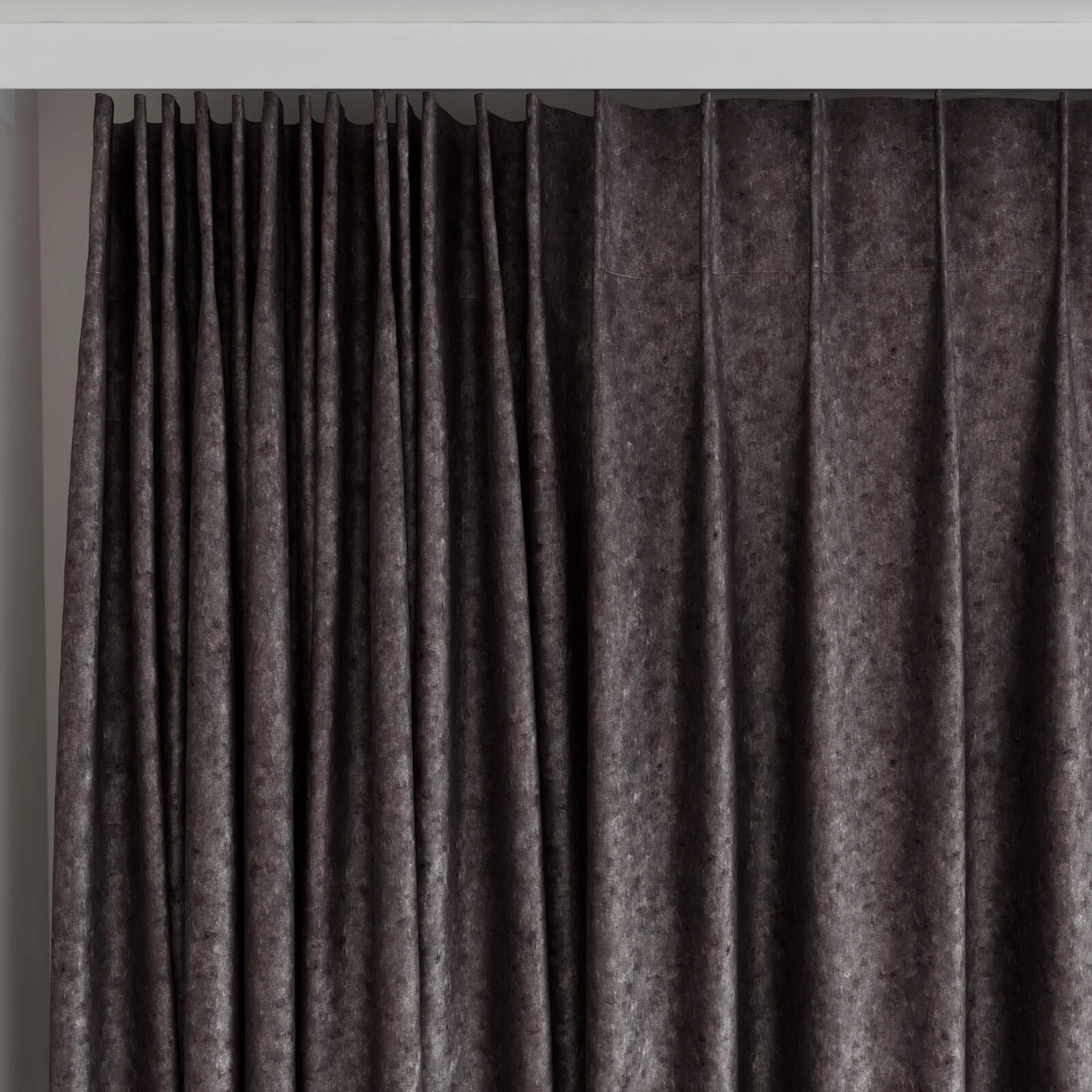 Top view of Opera Shadow, on curtain rail