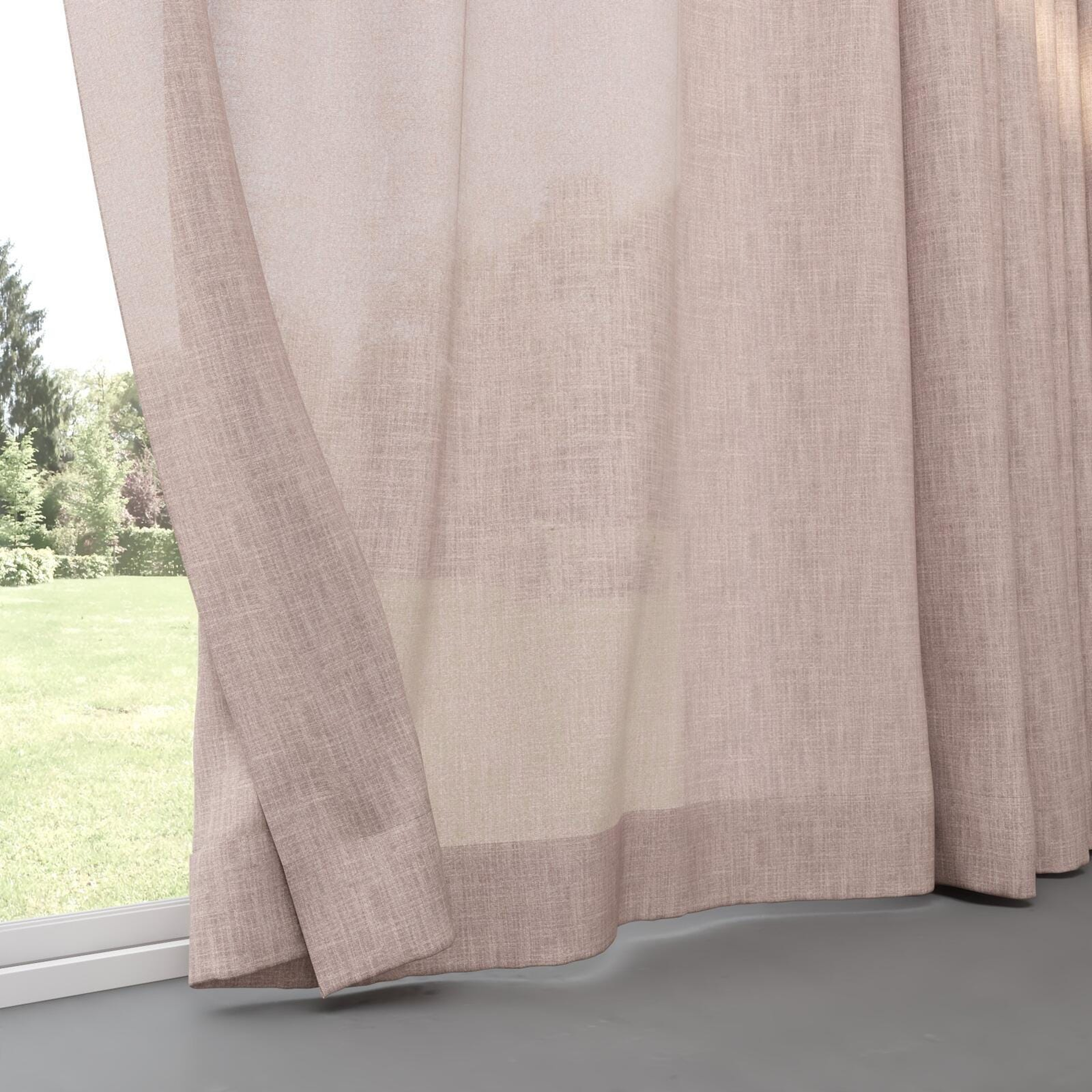 Bottom view of Motion Blush, pinch pleat
