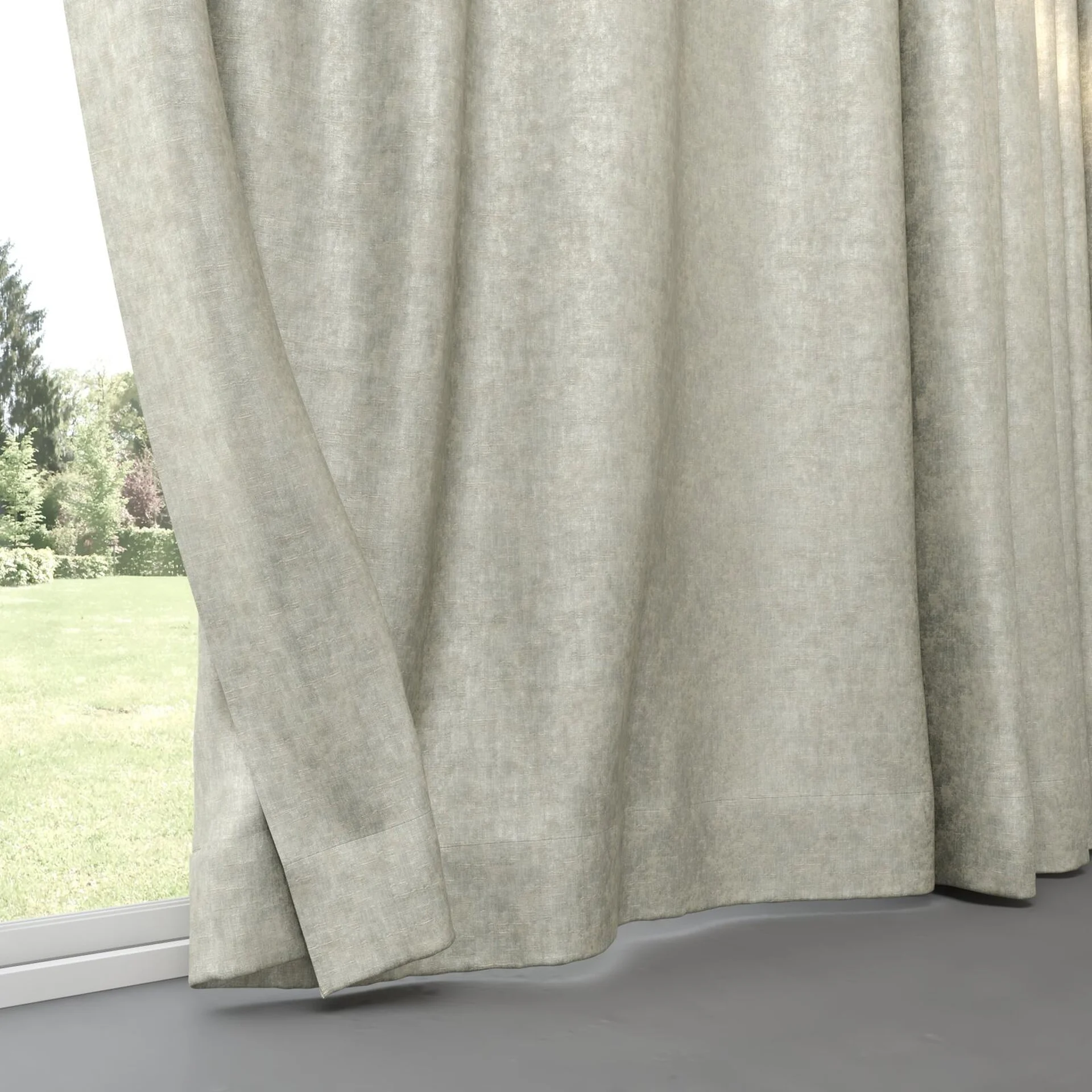 Bottom view of Renaissance Mineral, pinch pleat