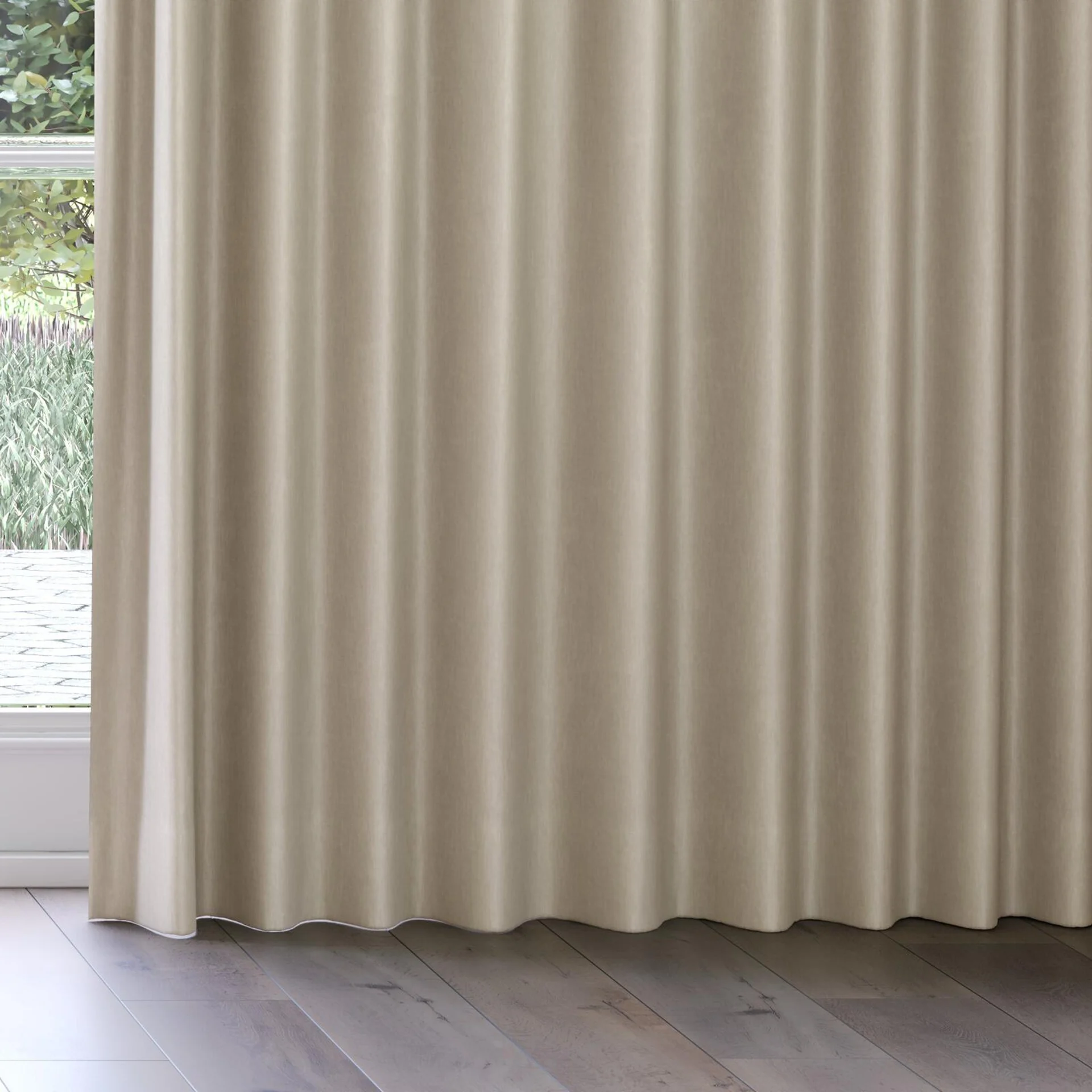 Bottom view of Glamour Fossil, on curtain rail