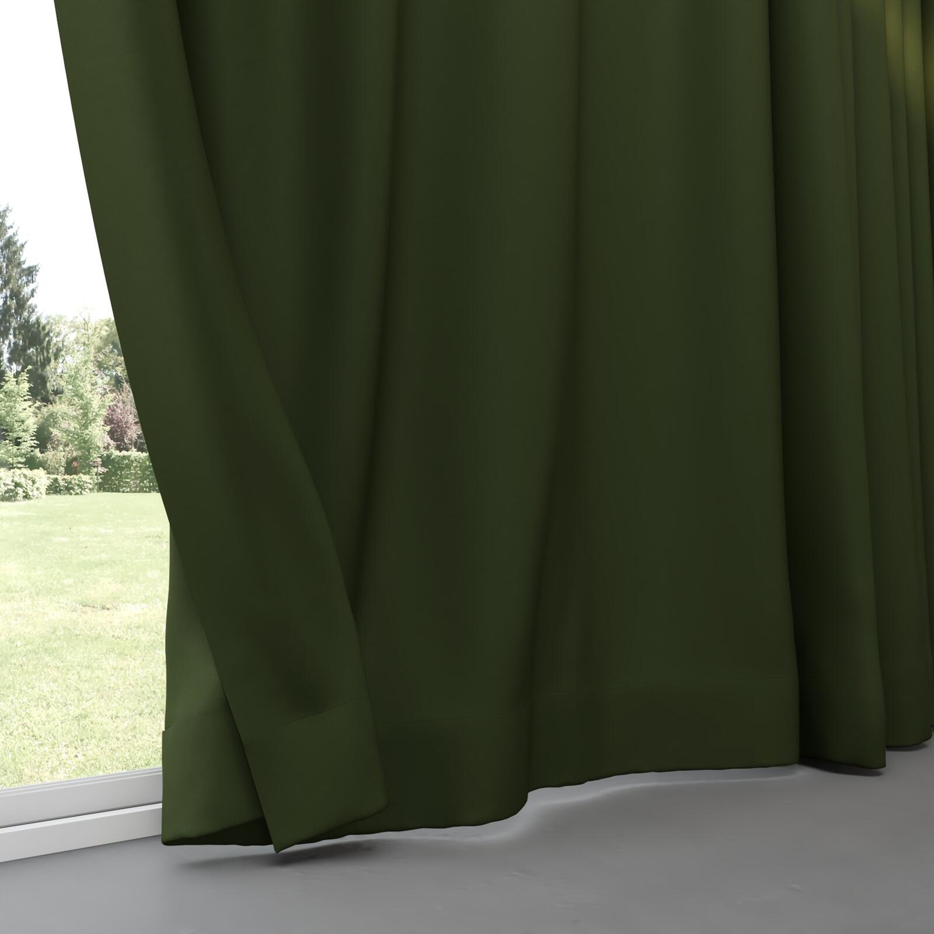 Bottom view of Vela Bottle, pinch pleat