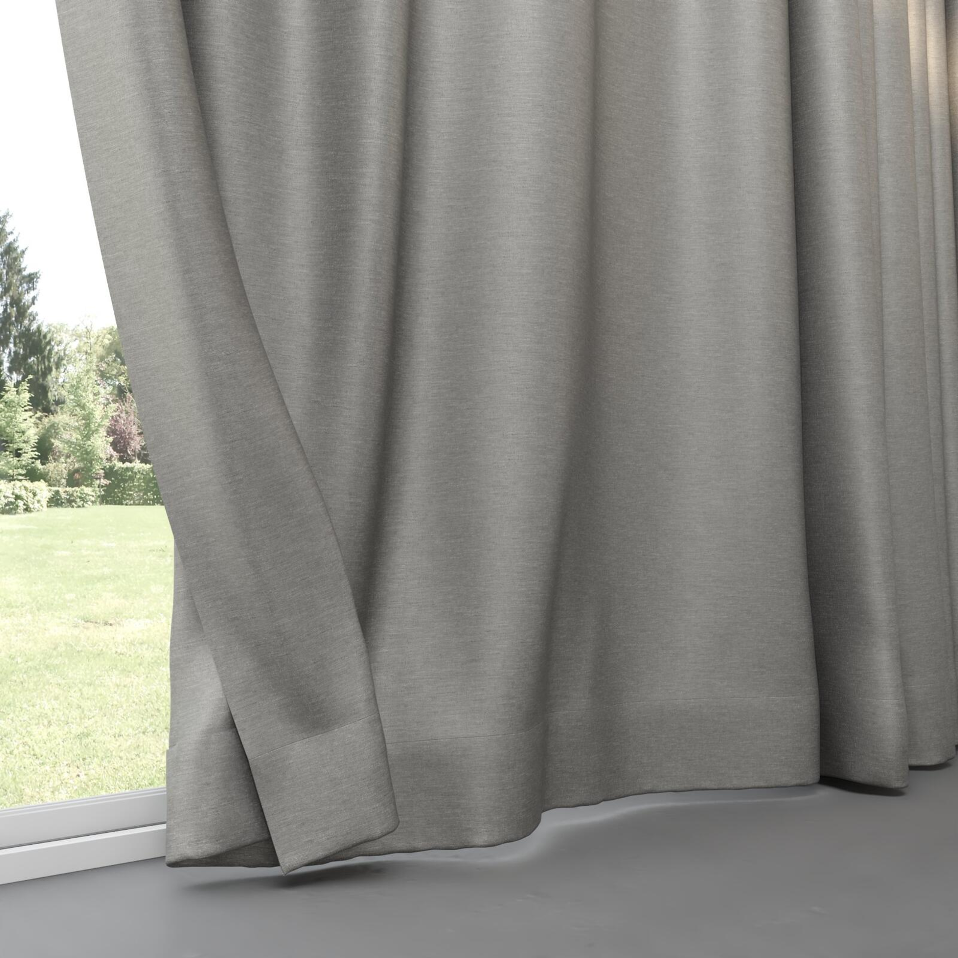 Bottom view of Provence Shark, pinch pleat