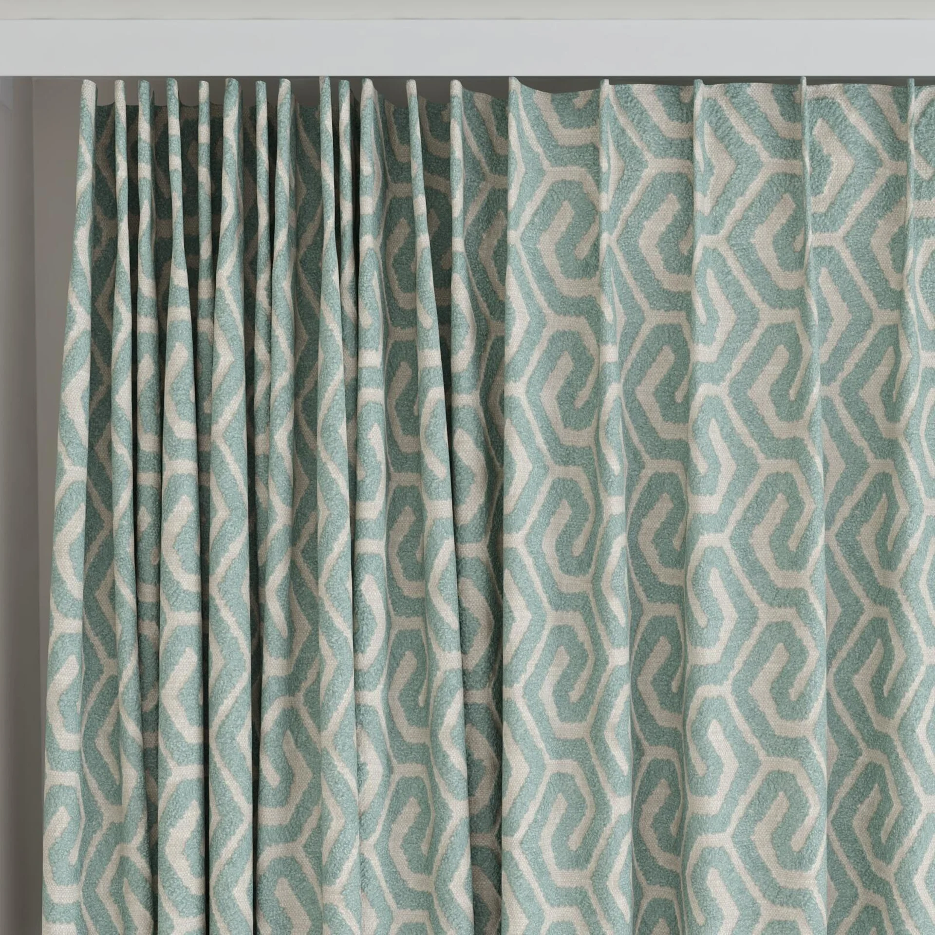 Top view of Comdeca Balsam, on curtain rail