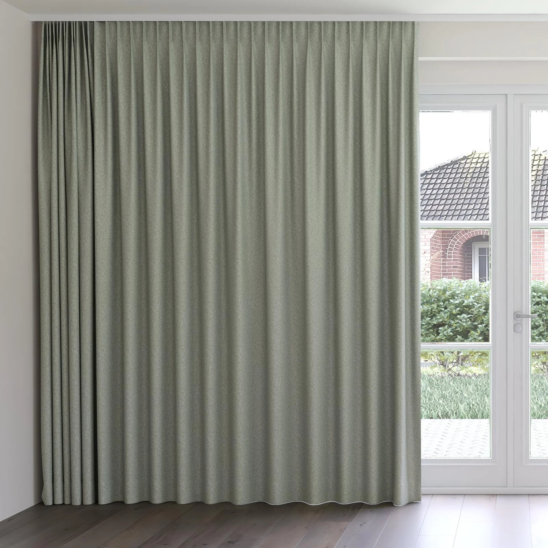 Front view of Sabik Mineral, on curtain rail