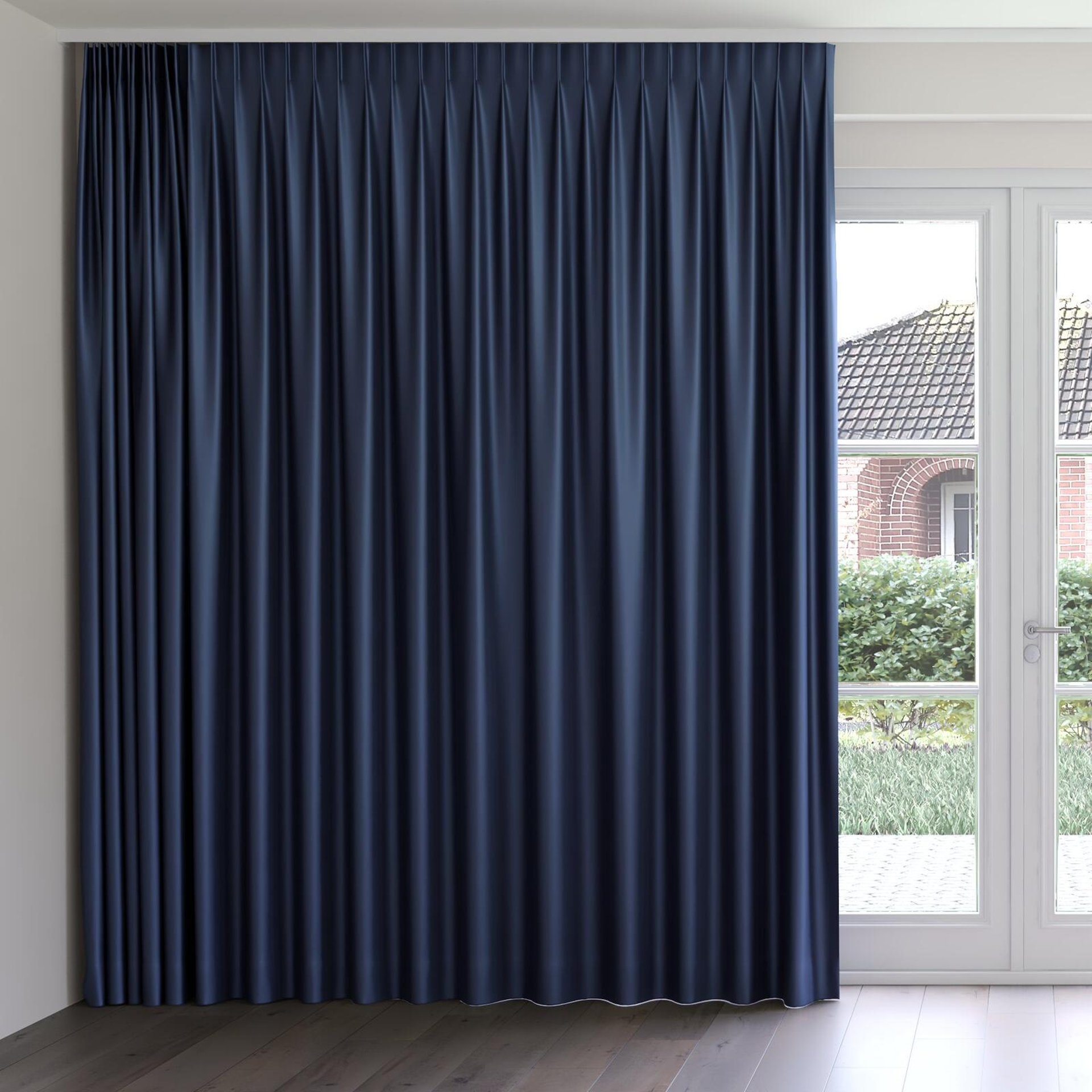 Front view of Moonbeam Stellar, on curtain rail